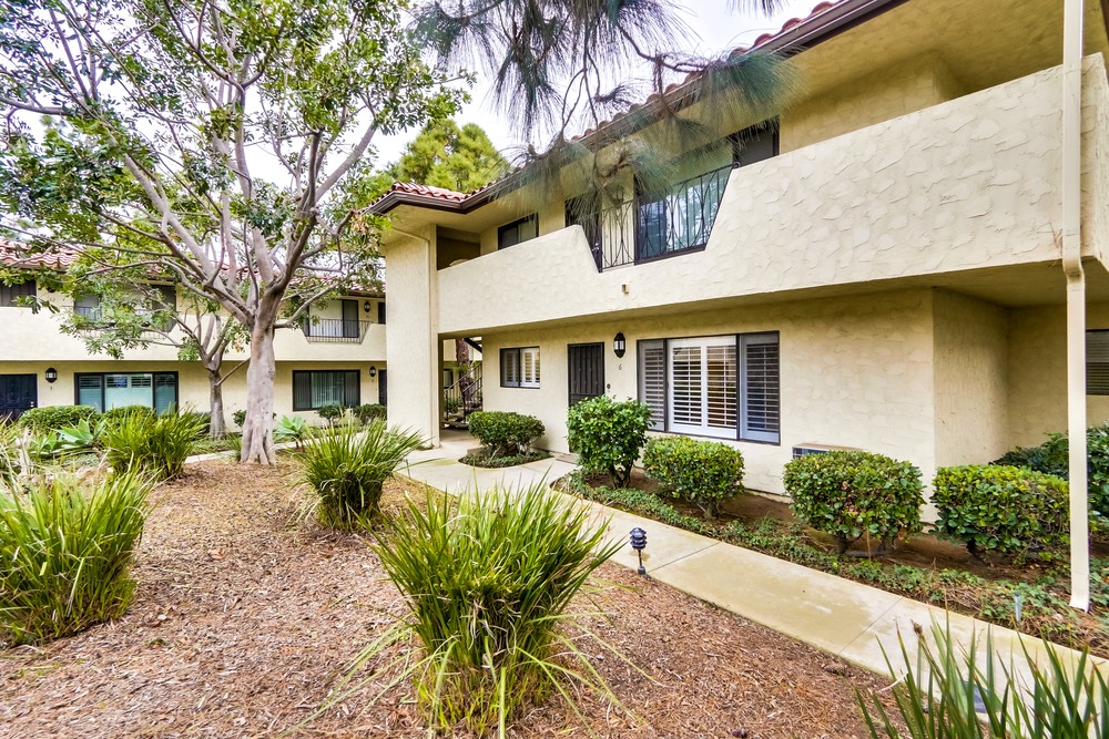 Virtual tour photo 6 of 49 for 4215 Asher St #6
