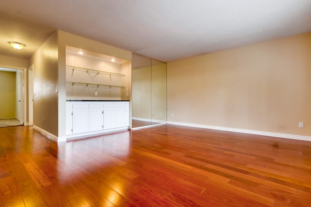 Virtual tour photo 7 of 49 for 4215 Asher St #6