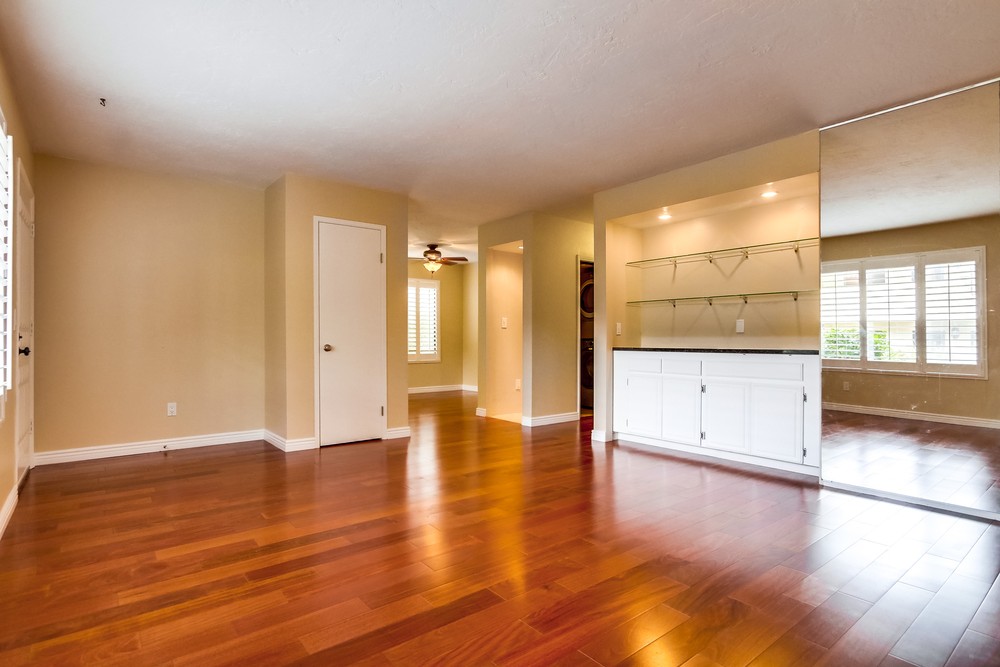 Virtual tour photo 8 of 49 for 4215 Asher St #6