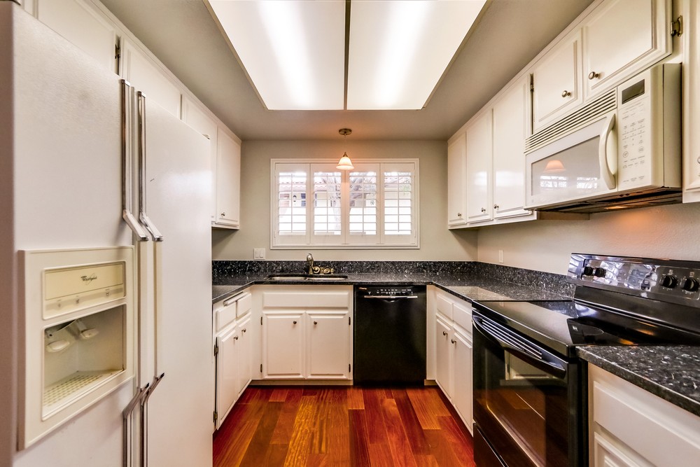 Virtual tour photo 15 of 49 for 4215 Asher St #6