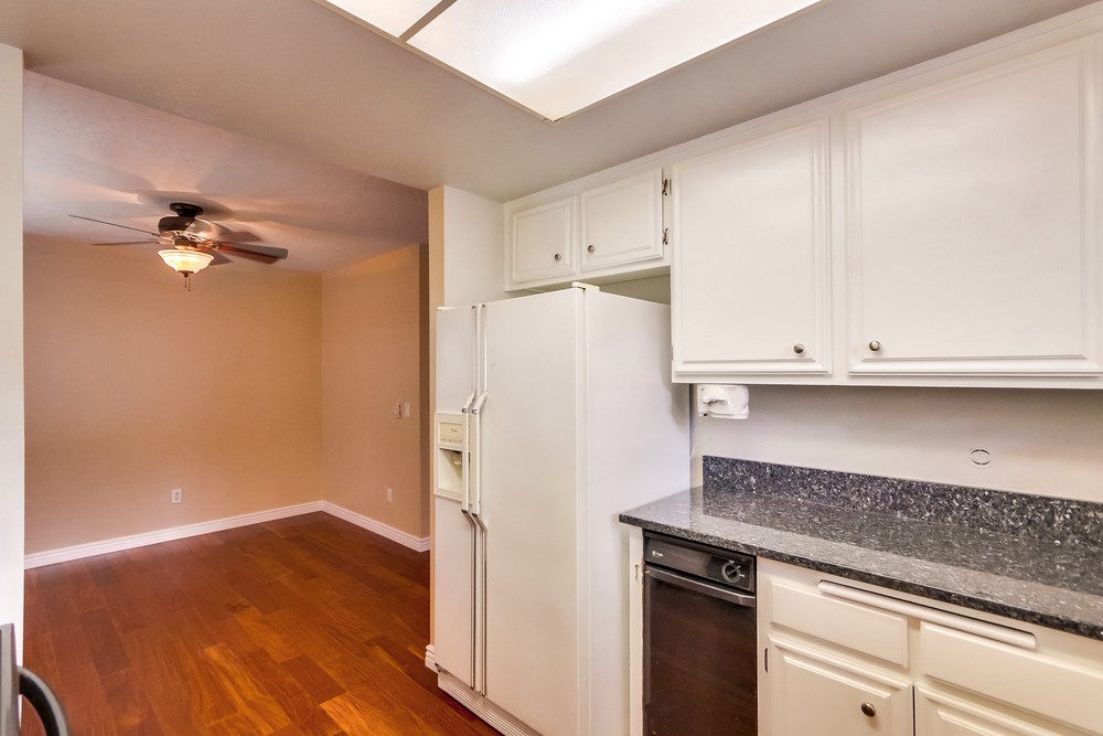 Virtual tour photo 18 of 49 for 4215 Asher St #6