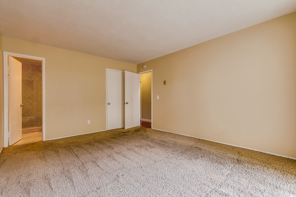 Virtual tour photo 22 of 49 for 4215 Asher St #6