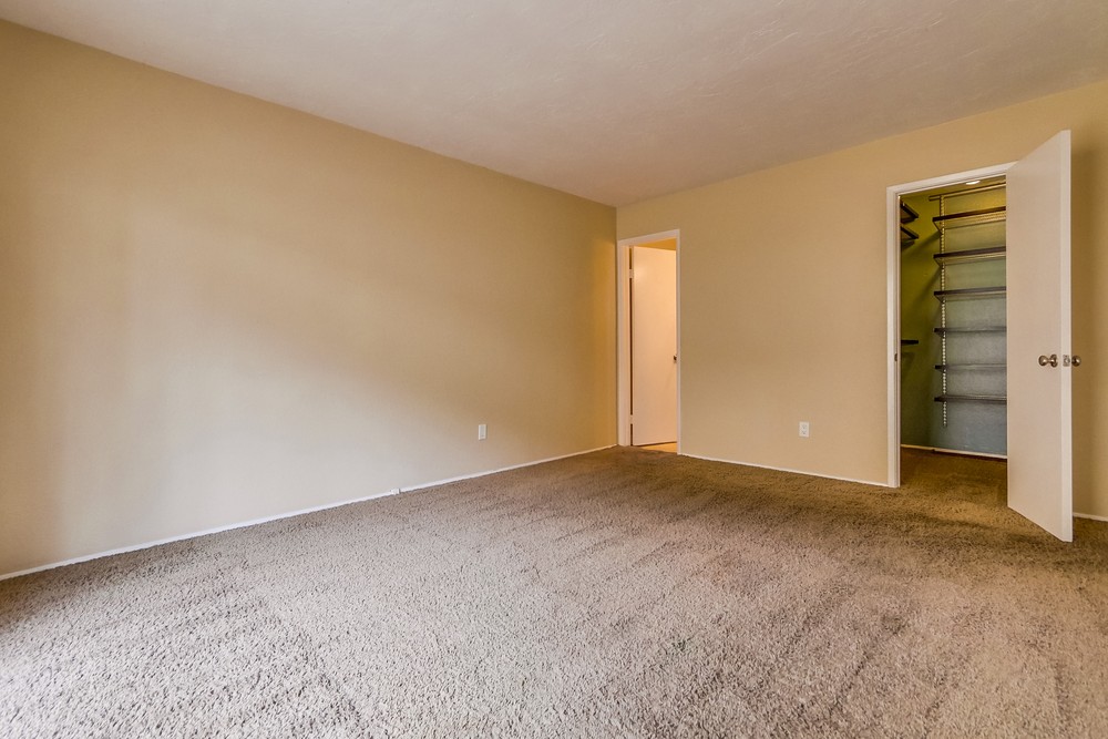 Virtual tour photo 23 of 49 for 4215 Asher St #6