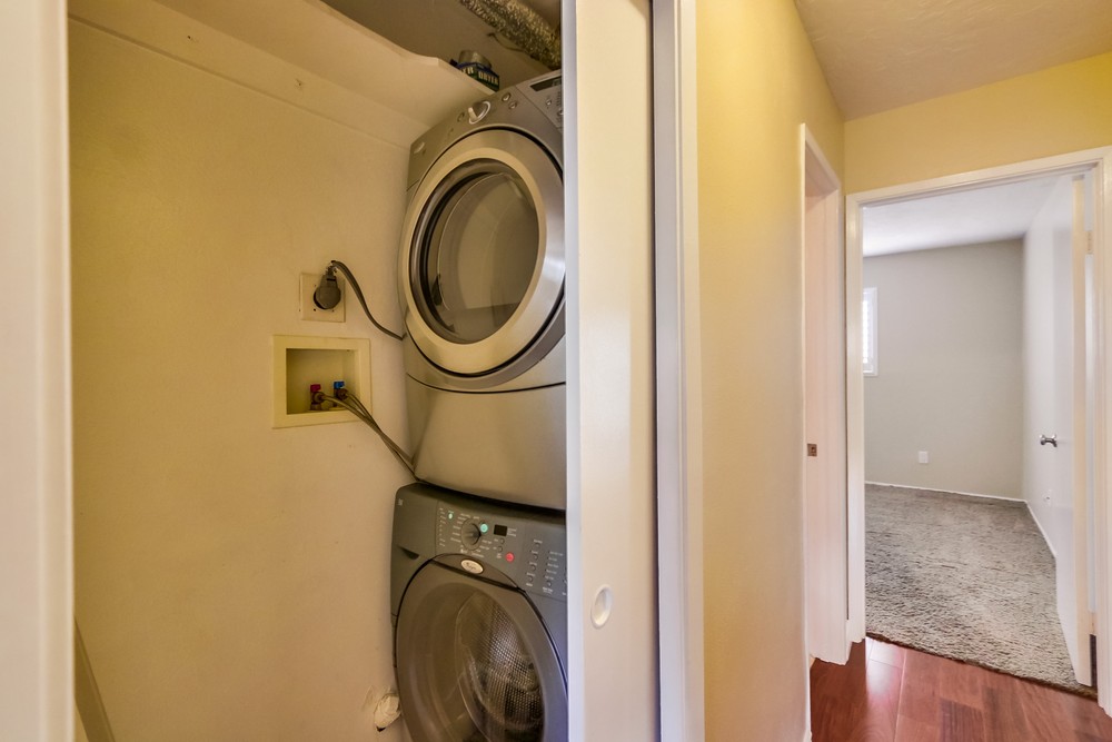 Virtual tour photo 31 of 49 for 4215 Asher St #6