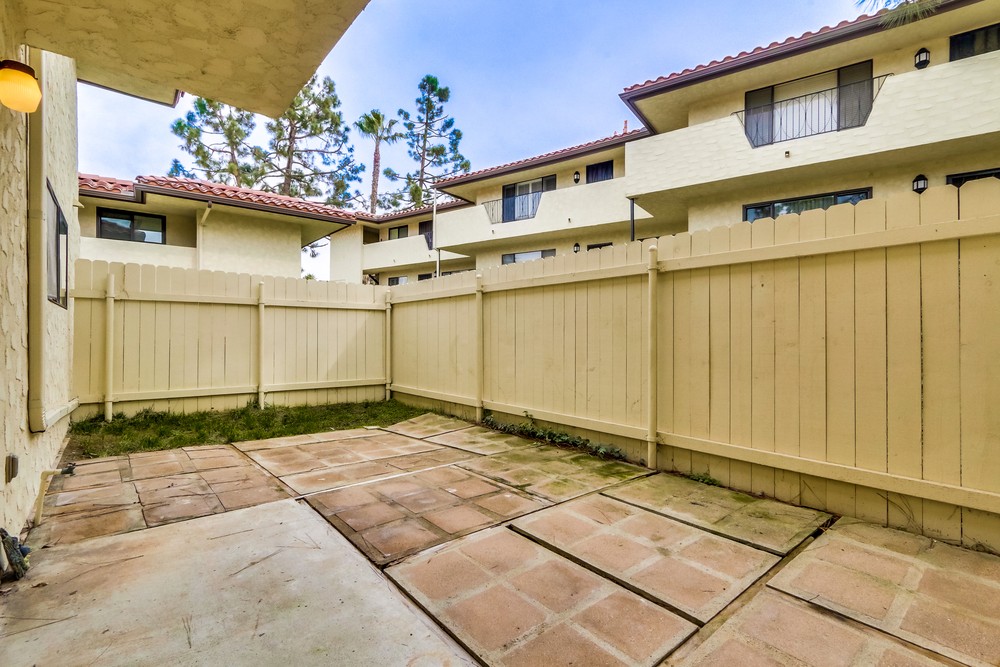 Virtual tour photo 32 of 49 for 4215 Asher St #6