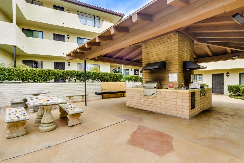 Virtual tour photo 40 of 49 for 4215 Asher St #6