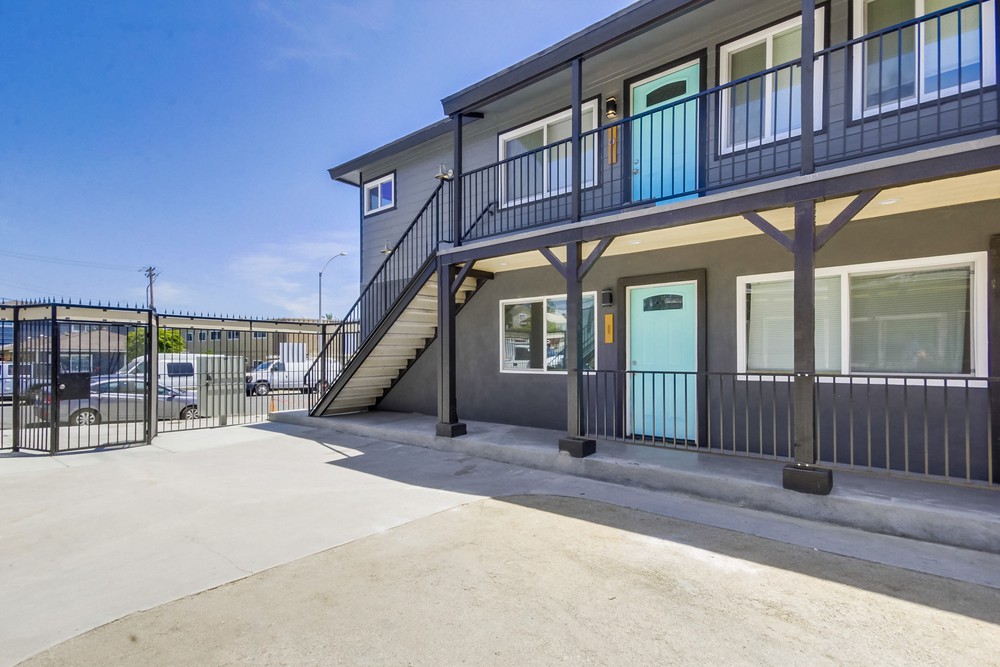 Virtual tour photo 4 of 30 for 4218 49th St