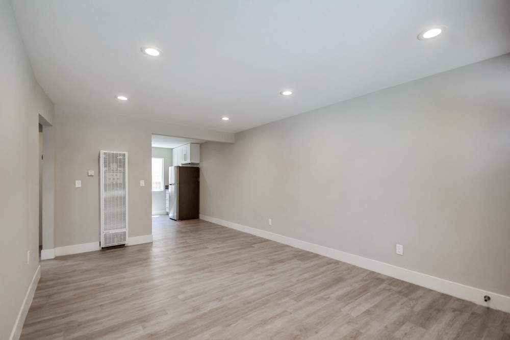 Virtual tour photo 7 of 30 for 4218 49th St
