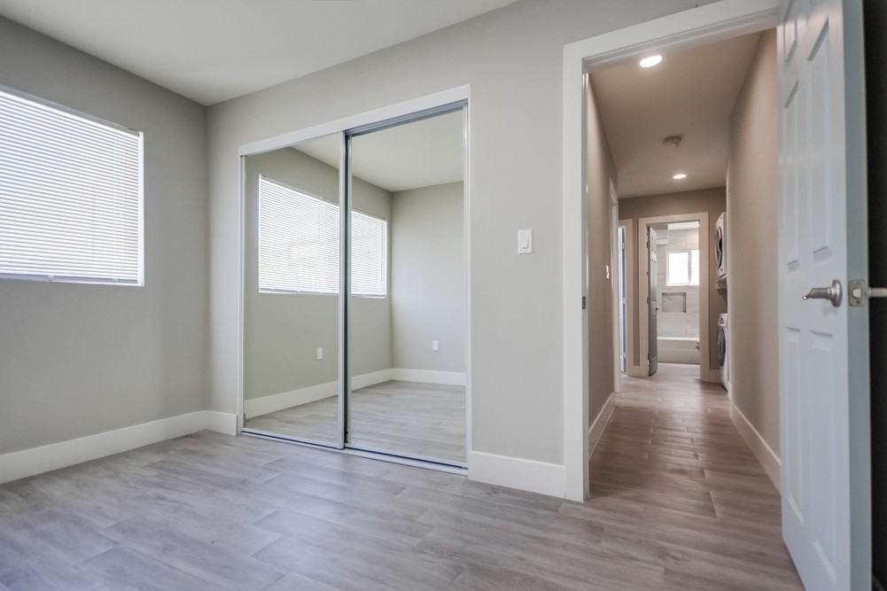 Virtual tour photo 18 of 30 for 4218 49th St
