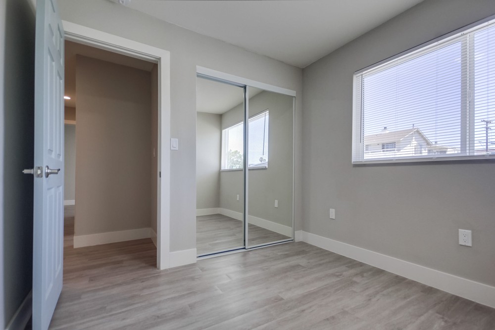 Virtual tour photo 27 of 30 for 4218 49th St