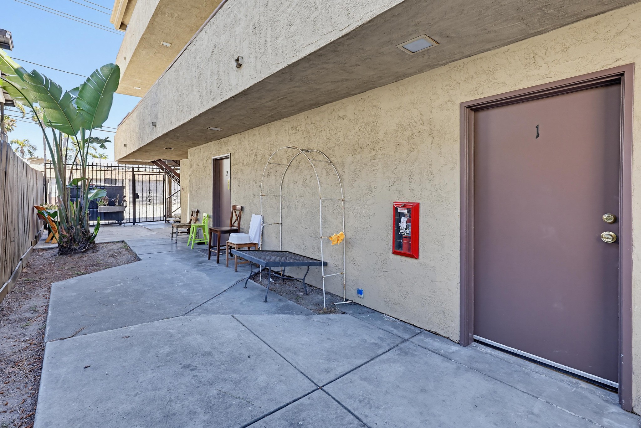 Virtual tour photo 4 of 35 for 4219 Illinois St #1