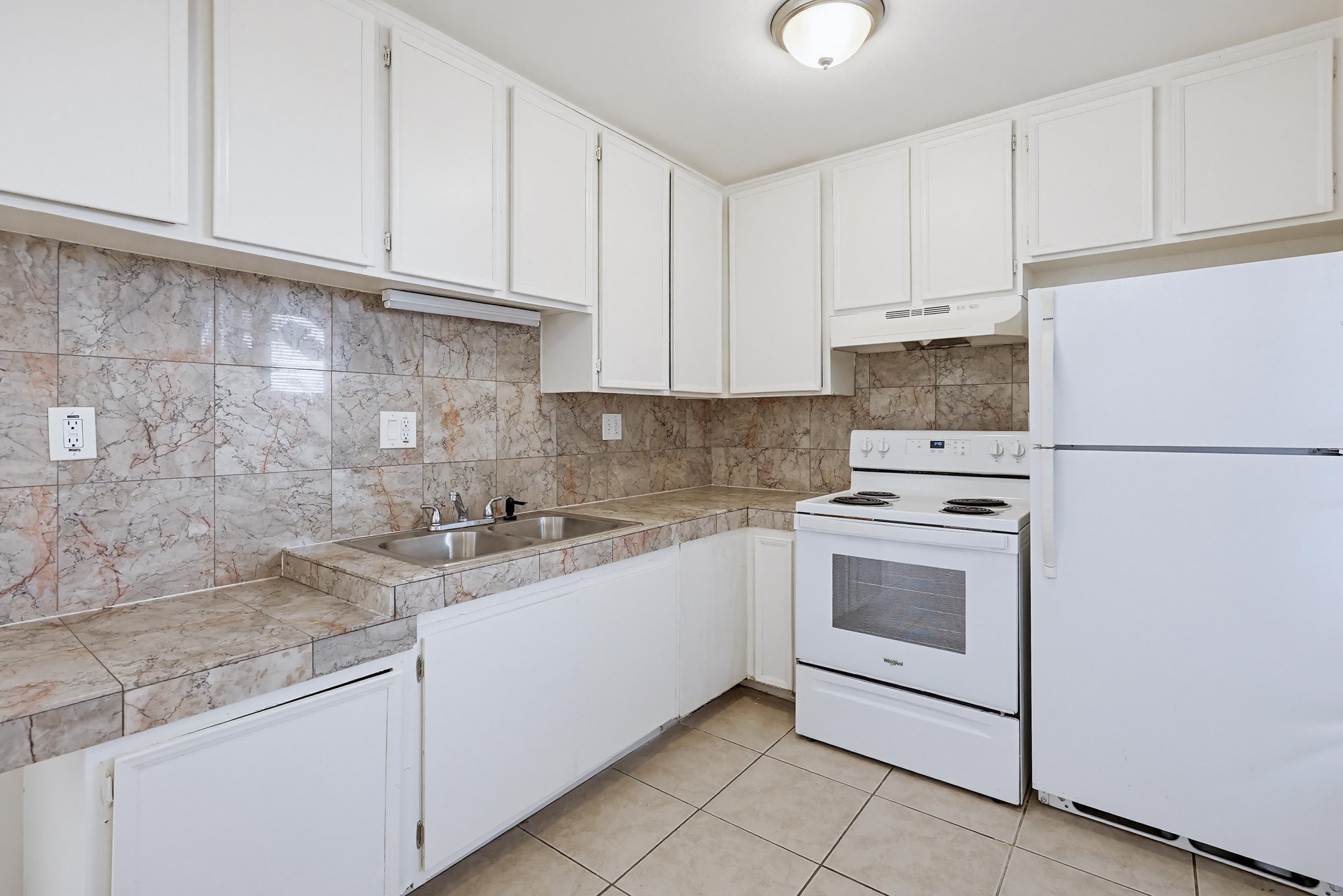 Virtual tour photo 7 of 35 for 4219 Illinois St #1