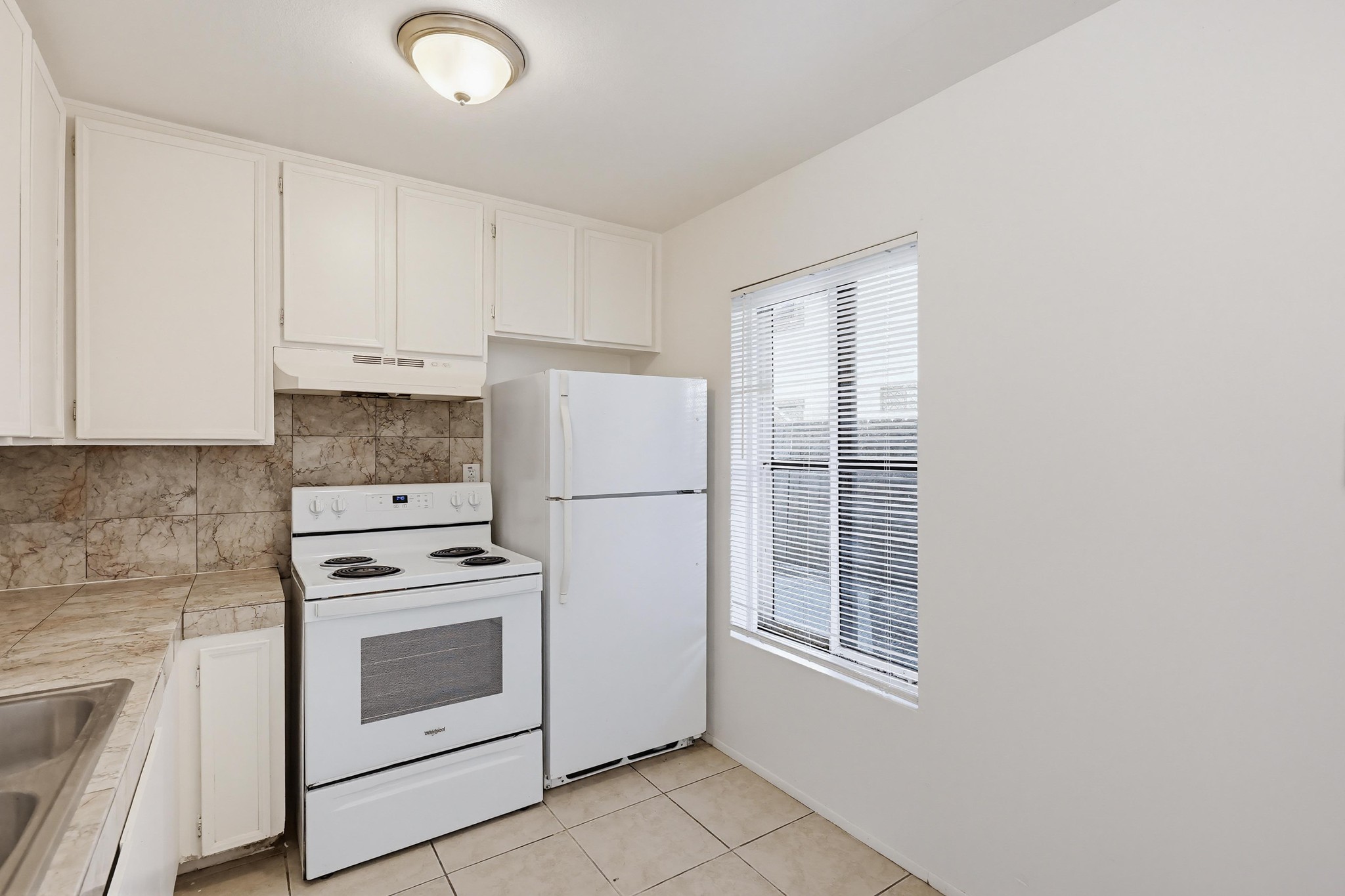 Virtual tour photo 11 of 35 for 4219 Illinois St #1