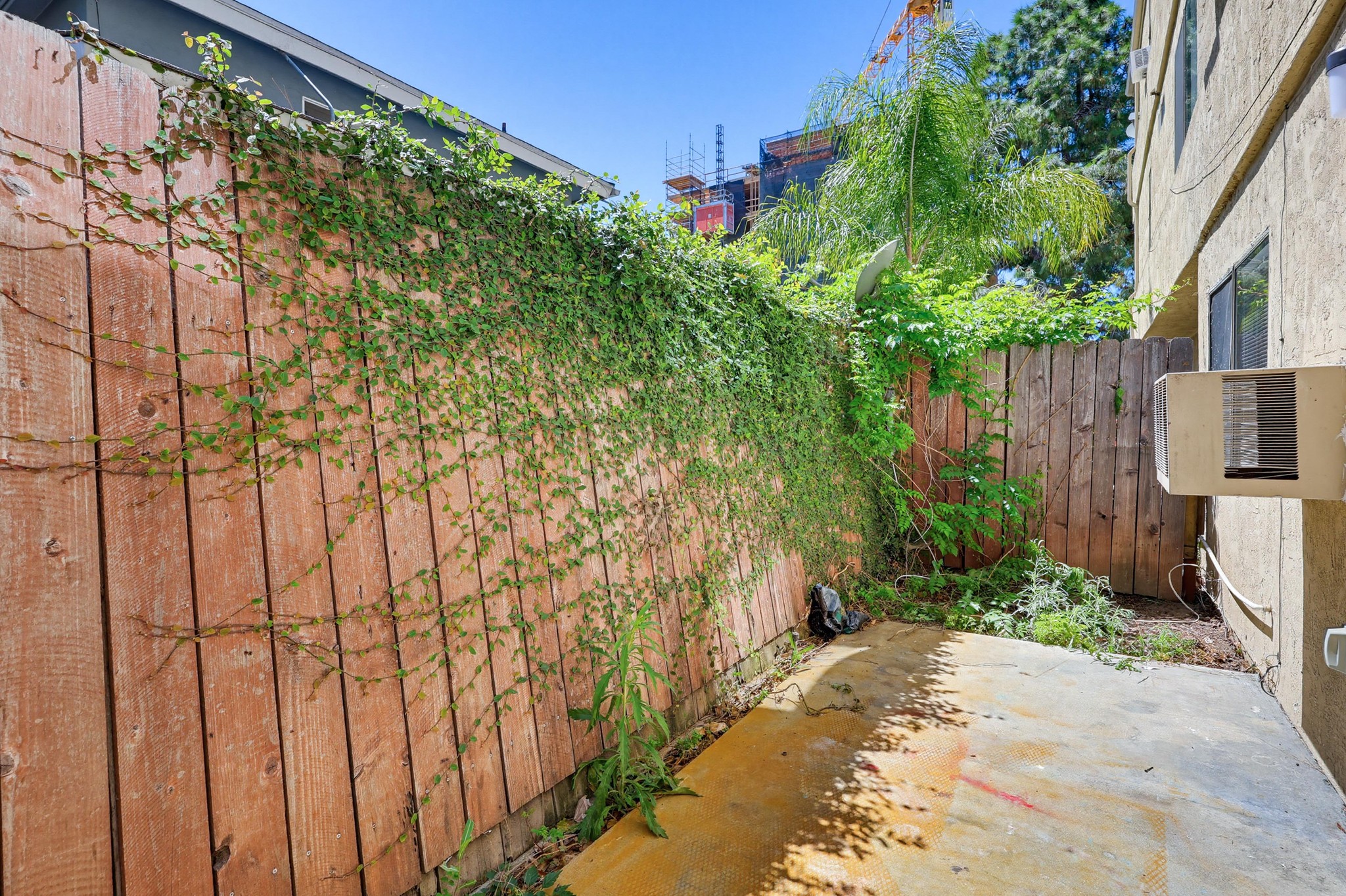 Virtual tour photo 26 of 35 for 4219 Illinois St #1