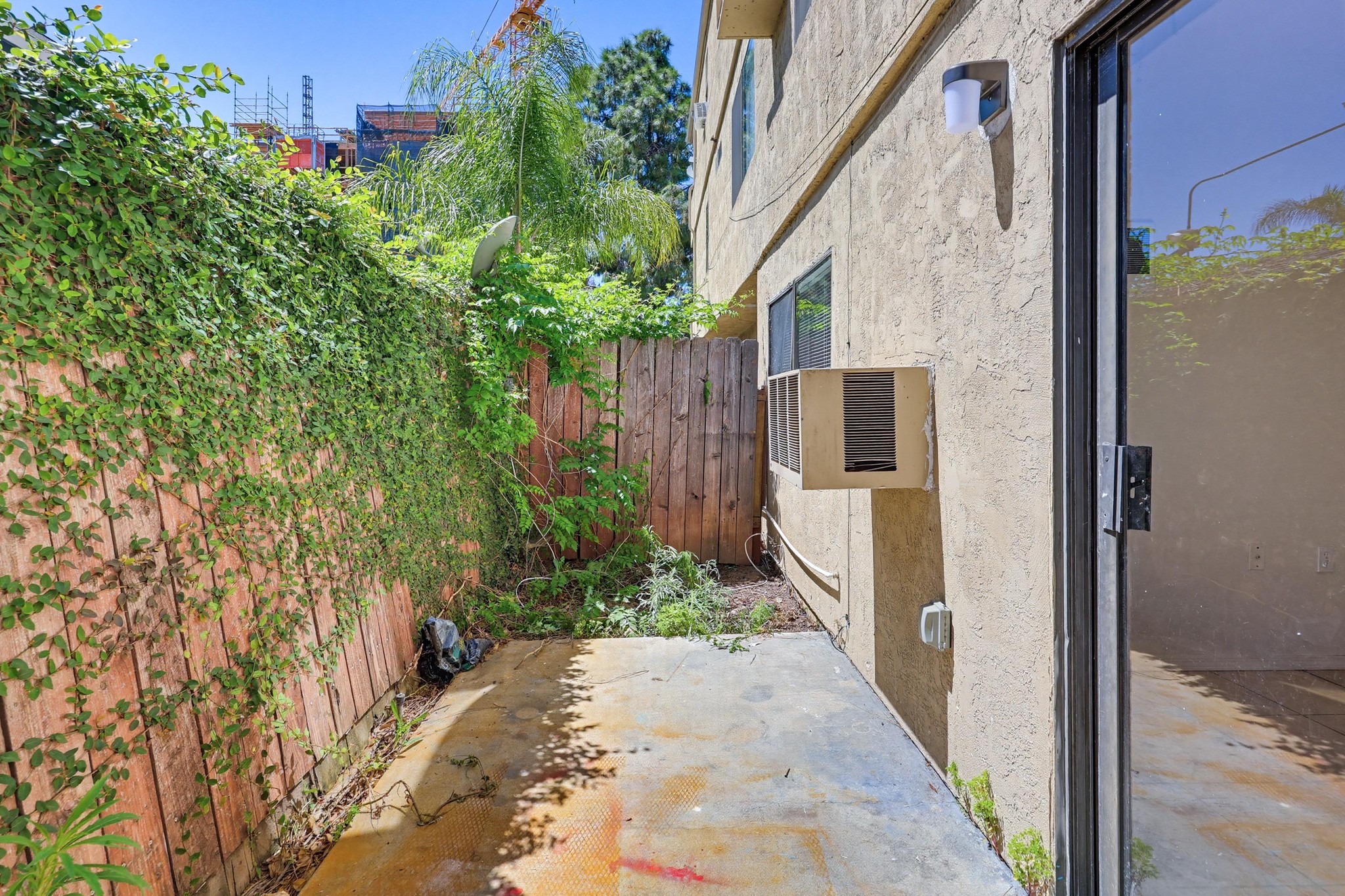 Virtual tour photo 27 of 35 for 4219 Illinois St #1