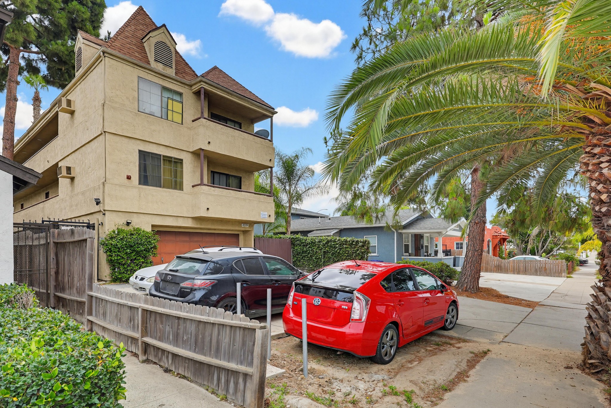 Virtual tour photo 4 of 35 for 4219 Illinois St #7