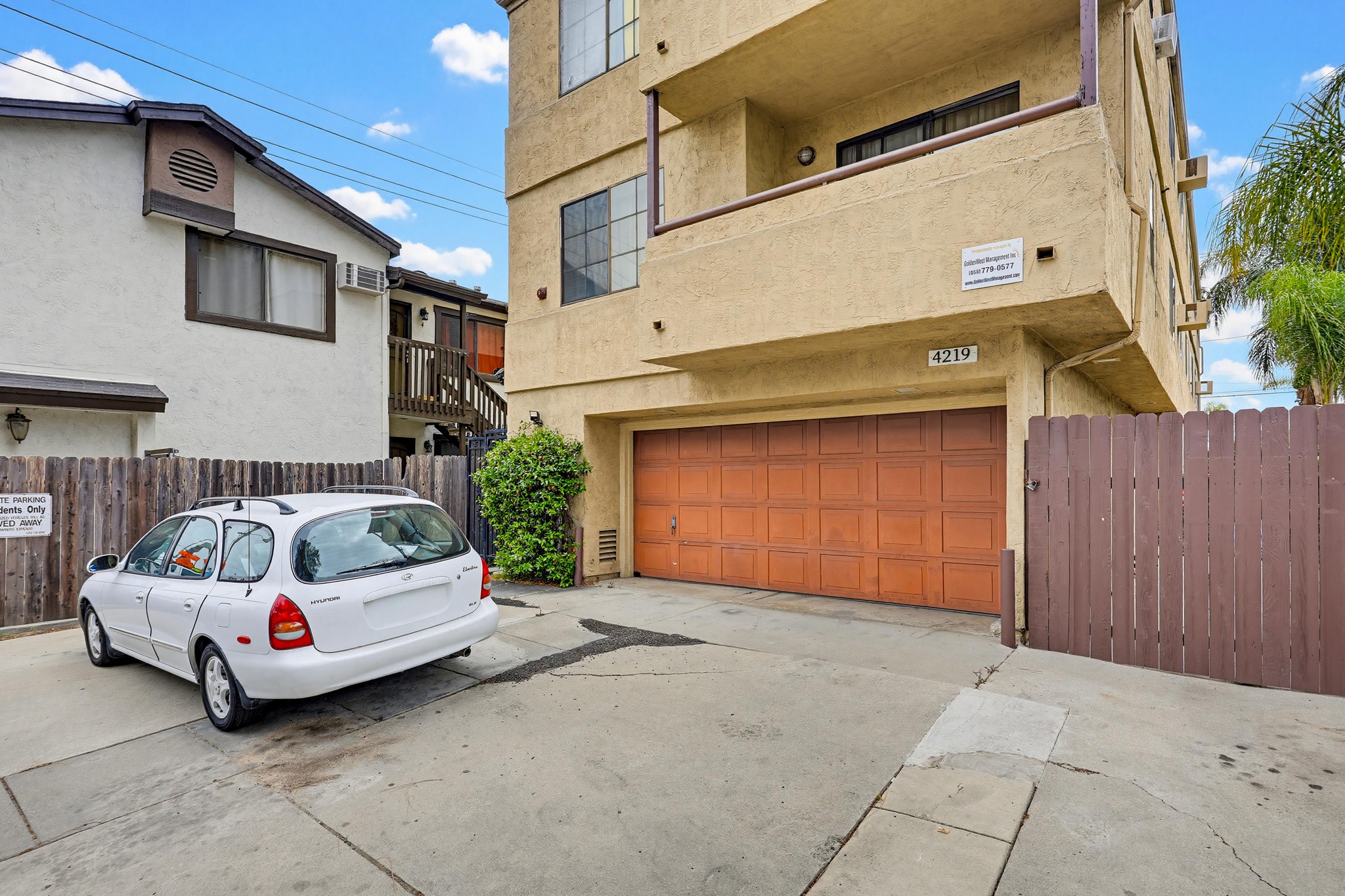Virtual tour photo 5 of 35 for 4219 Illinois St #7