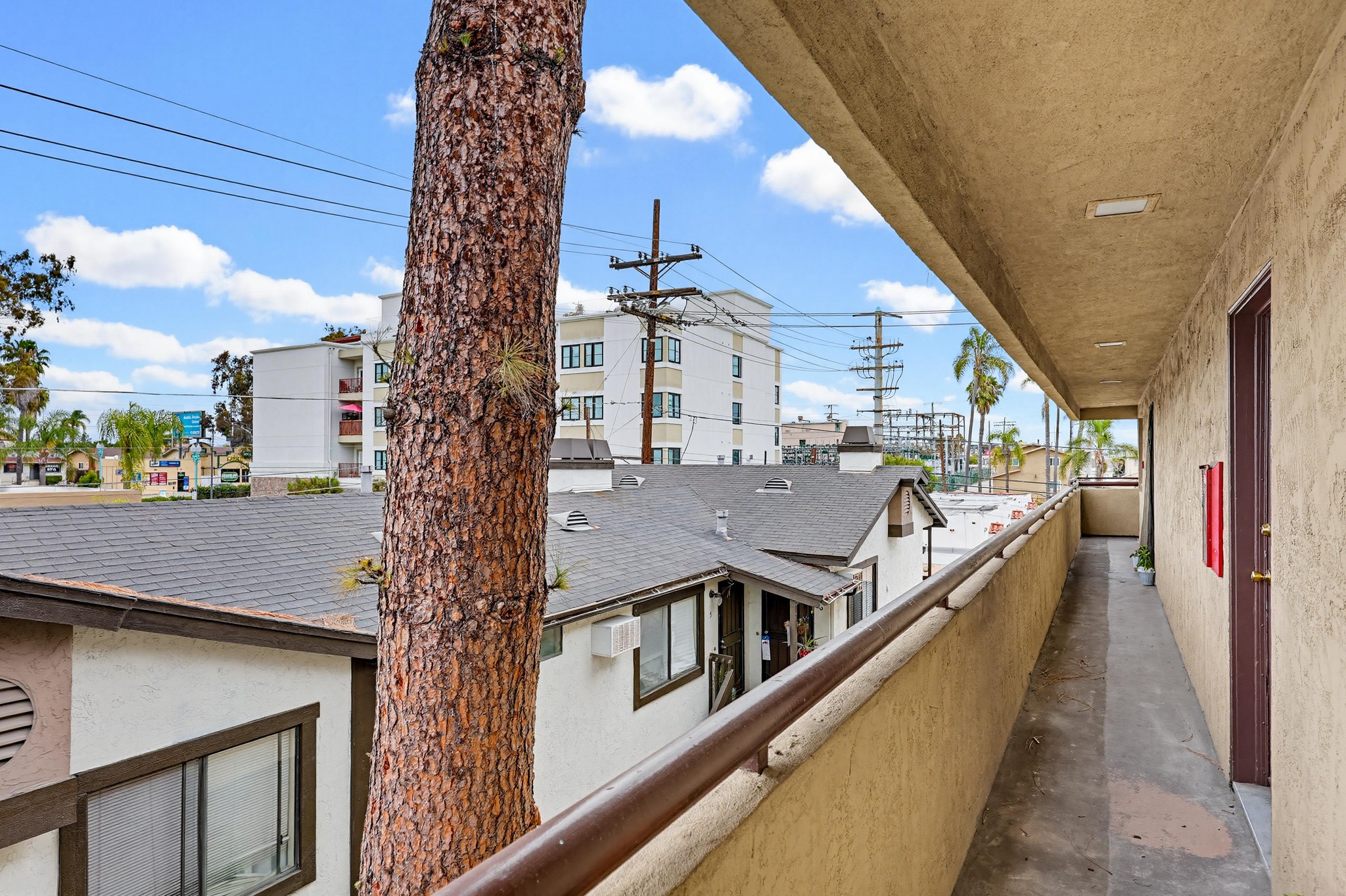 Virtual tour photo 10 of 35 for 4219 Illinois St #7