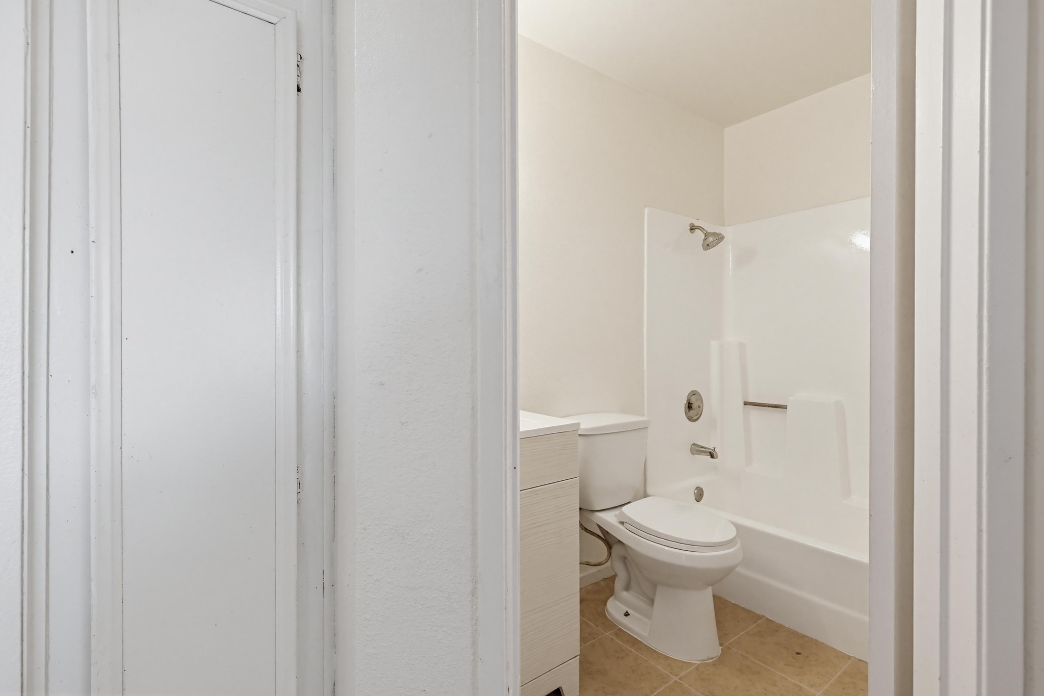 Virtual tour photo 26 of 35 for 4219 Illinois St #7