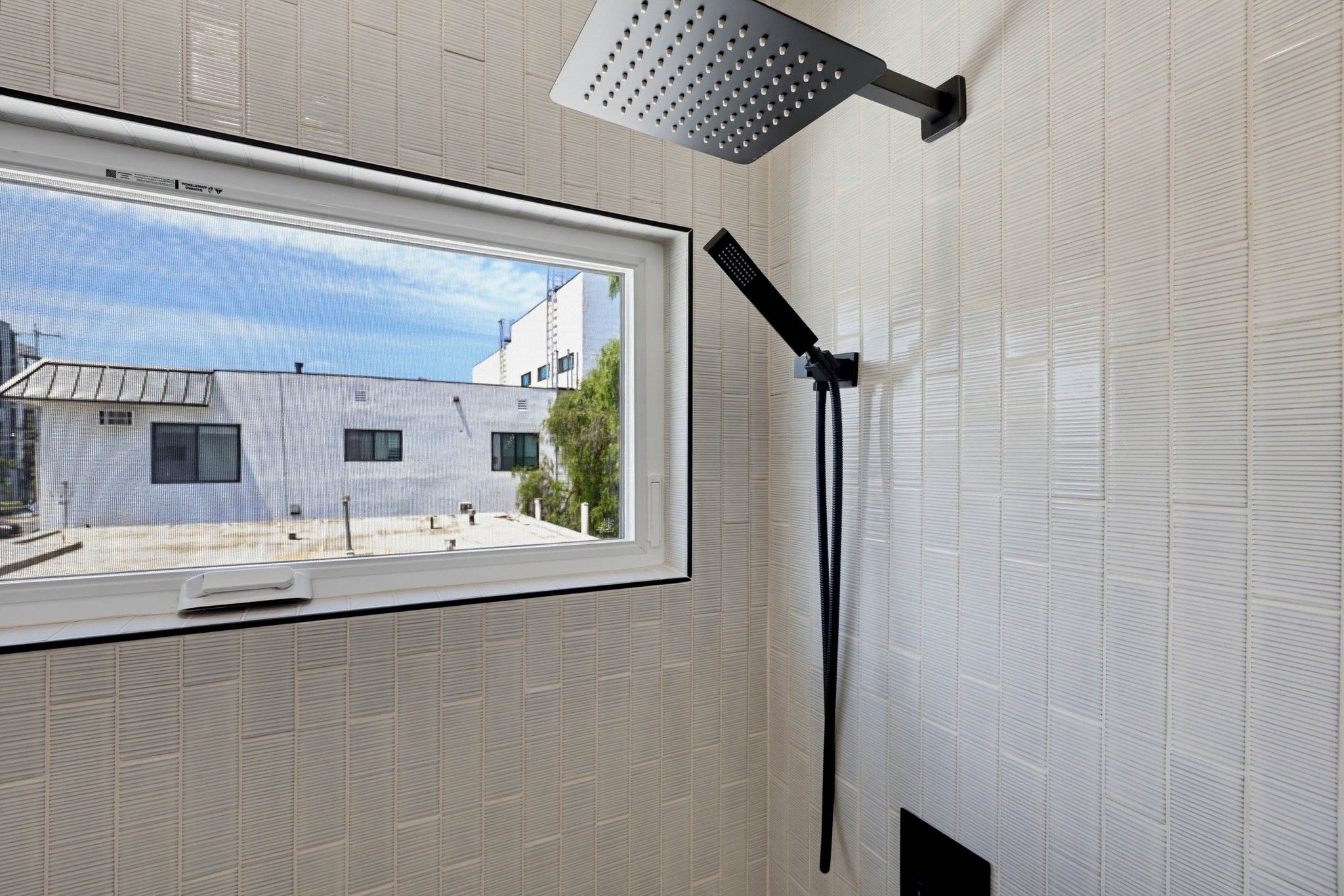 Virtual tour photo 32 of 36 for 422 Arbor Dr