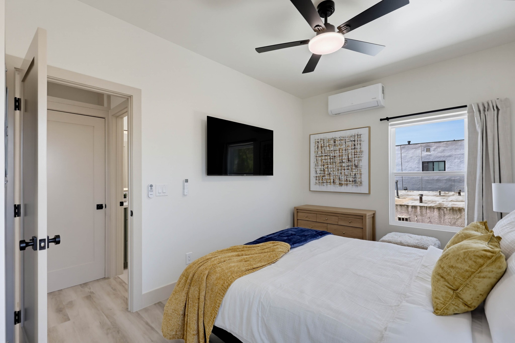 Virtual tour photo 34 of 36 for 422 Arbor Dr