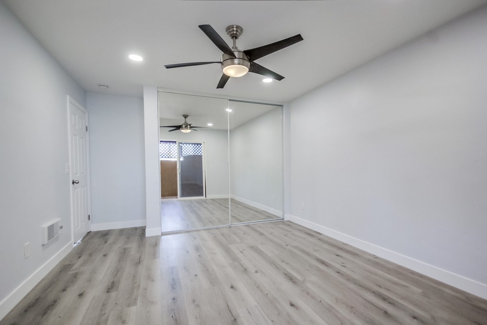 Virtual tour photo 33 of 36 for 4220 41st St