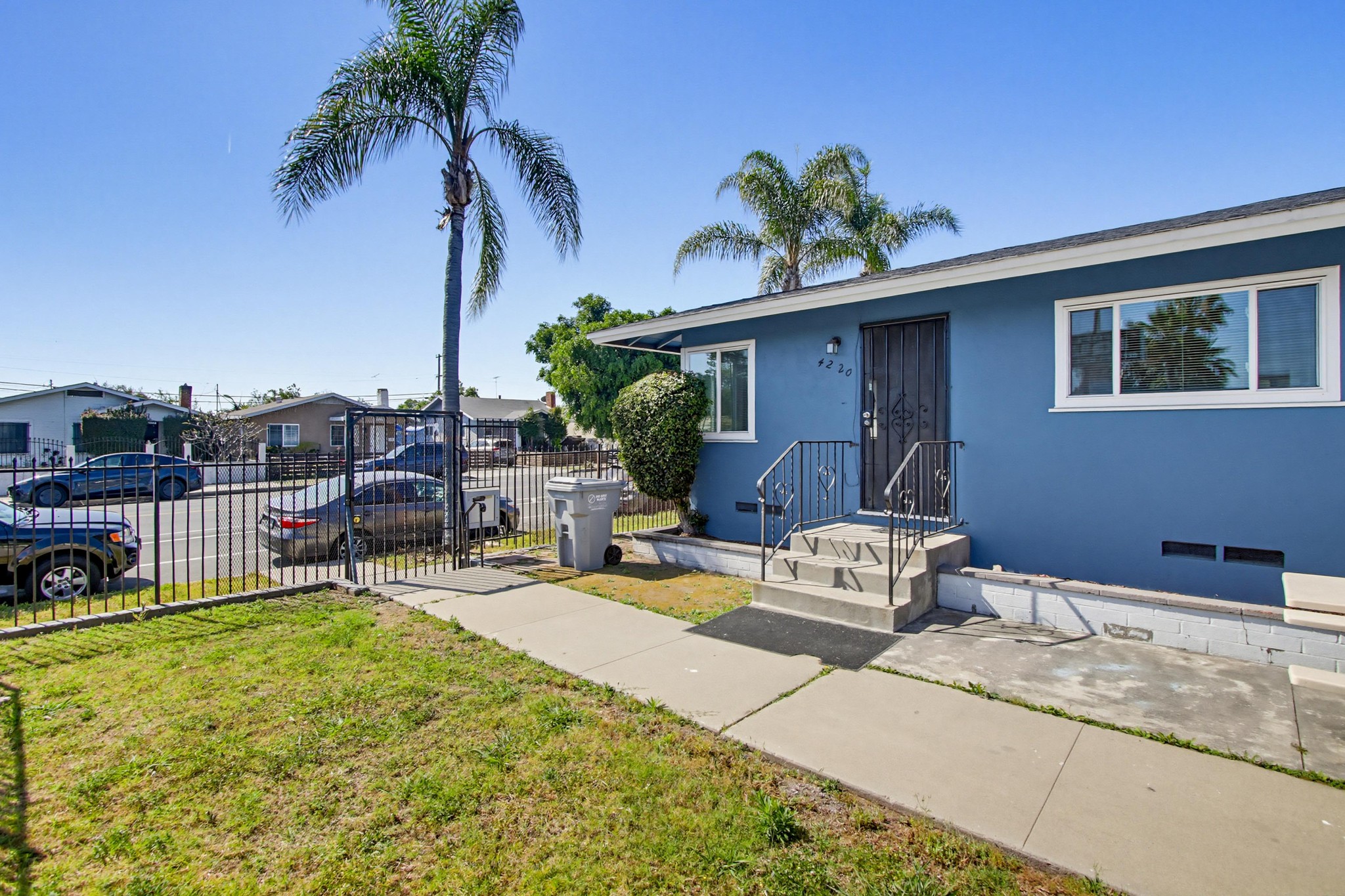 Virtual tour photo 8 of 56 for 4220 Poplar St