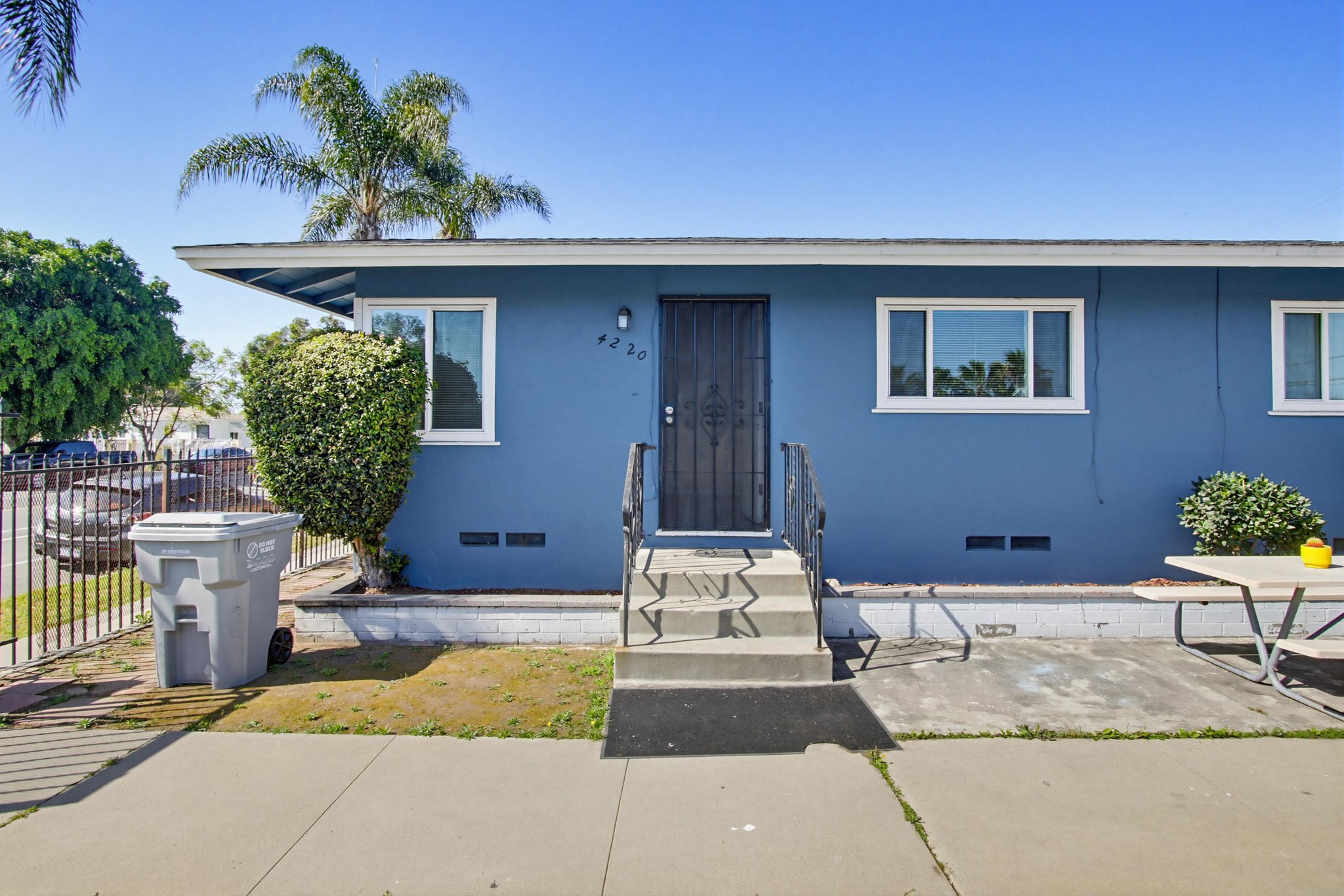 Virtual tour photo 9 of 56 for 4220 Poplar St