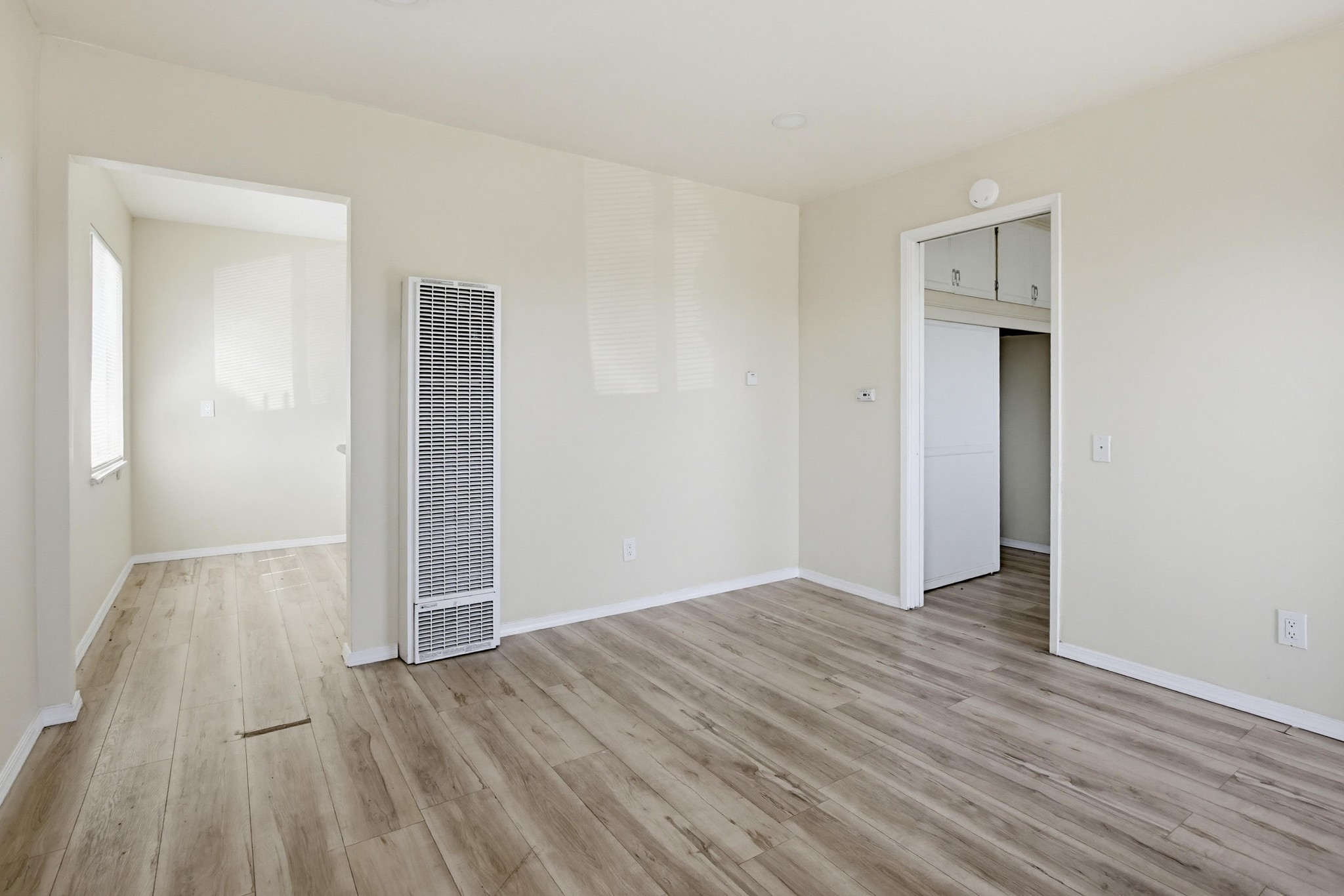 Virtual tour photo 11 of 56 for 4220 Poplar St