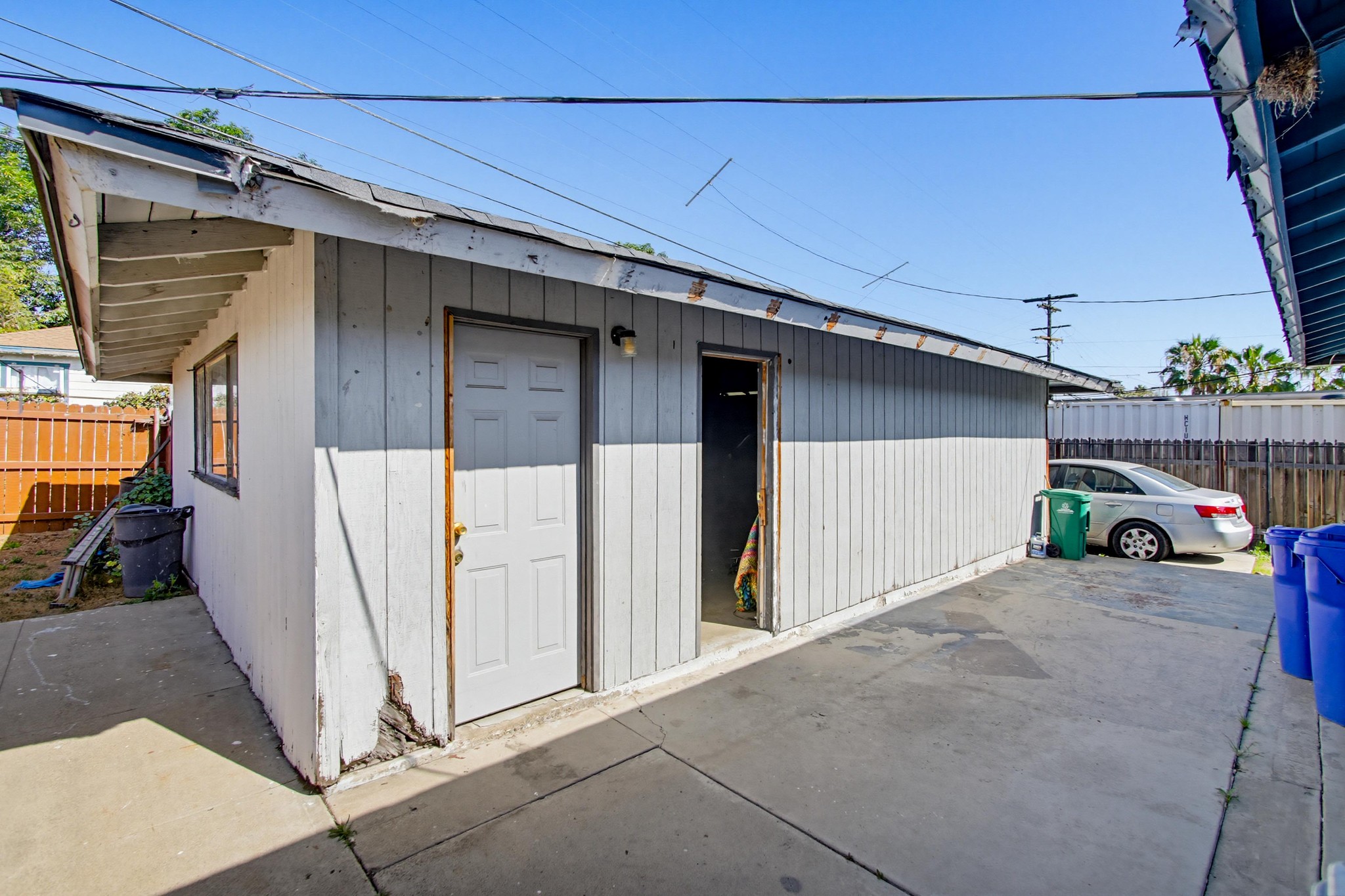 Virtual tour photo 30 of 56 for 4220 Poplar St