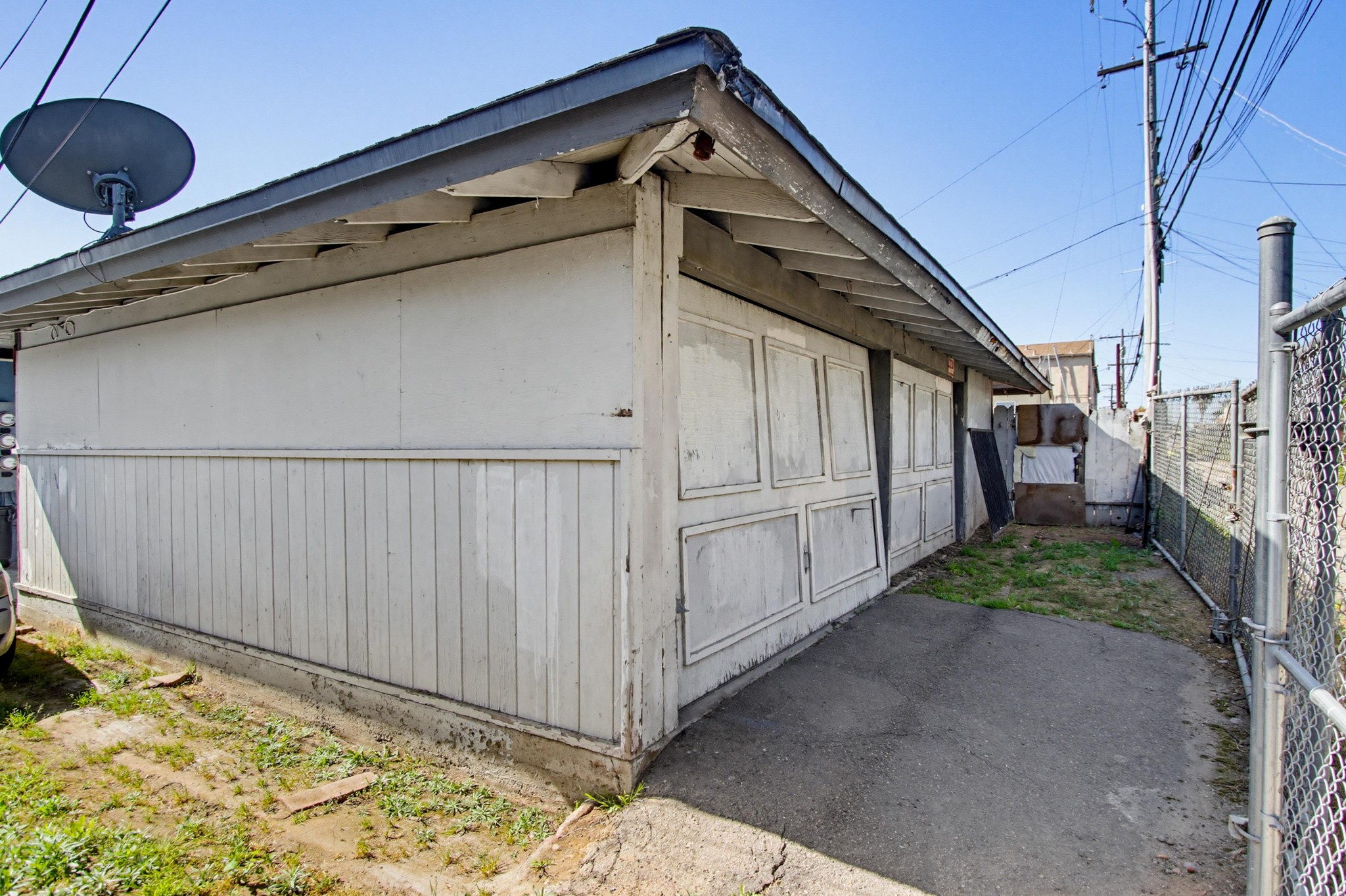 Virtual tour photo 32 of 56 for 4220 Poplar St