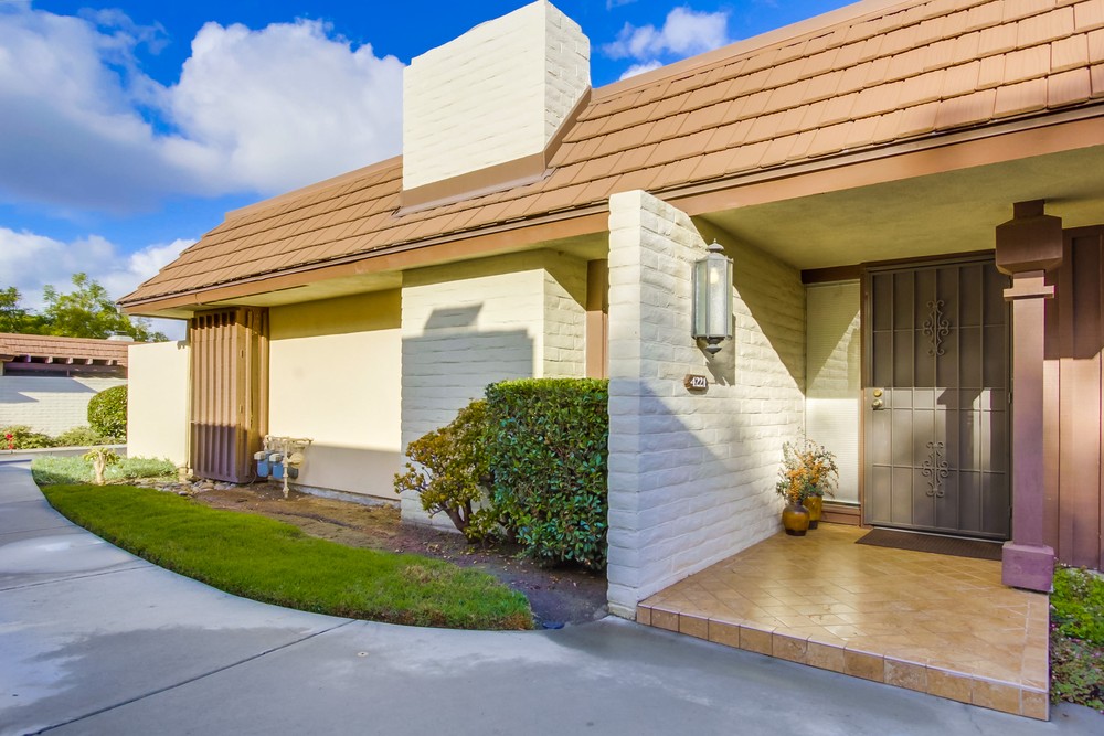 Virtual tour photo 5 of 35 for 4221 Collwood Ln