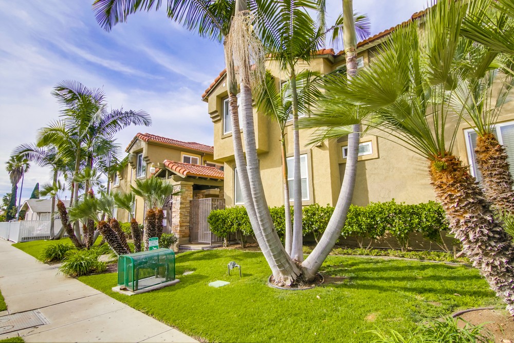 Virtual tour photo 3 of 40 for 4222 Menlo Ave