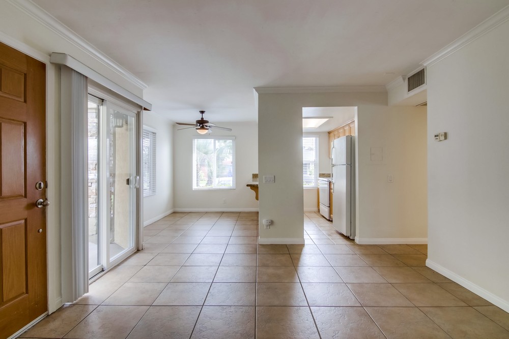 Virtual tour photo 11 of 40 for 4222 Menlo Ave