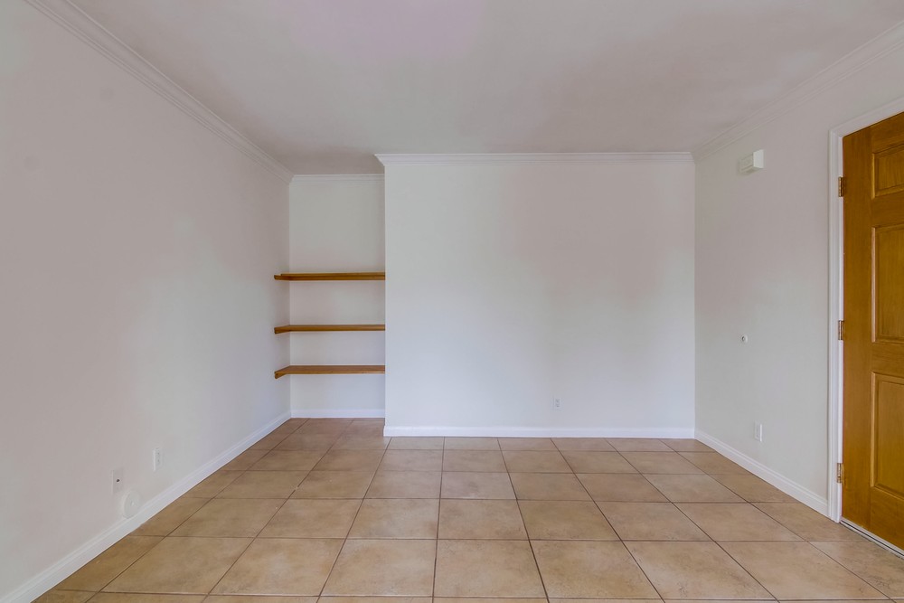Virtual tour photo 14 of 40 for 4222 Menlo Ave