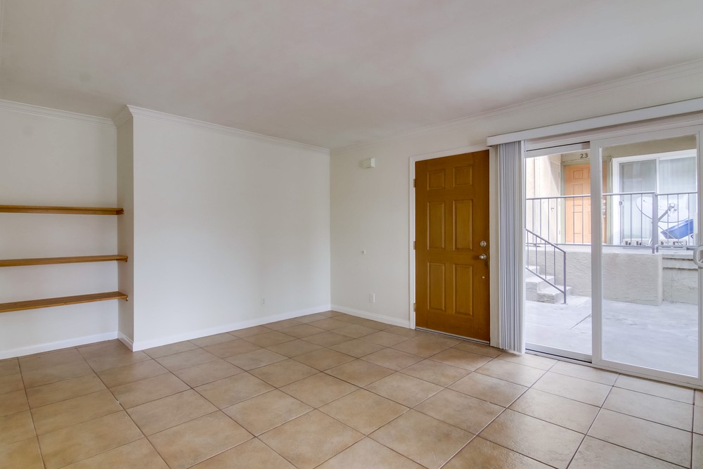 Virtual tour photo 15 of 40 for 4222 Menlo Ave