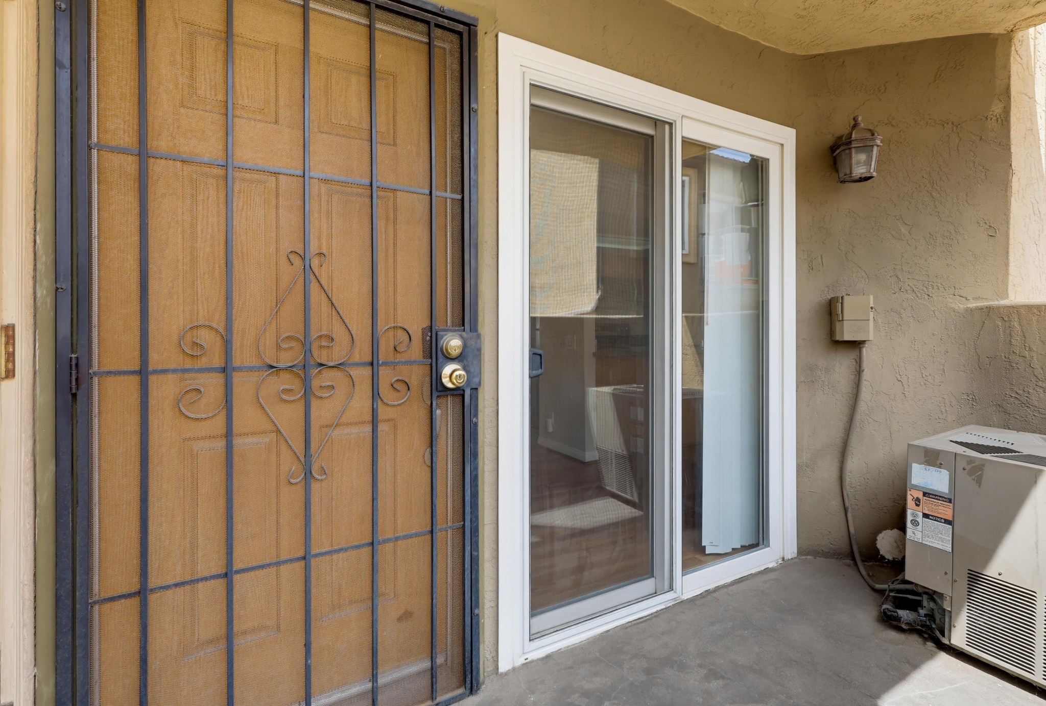 Virtual tour photo 12 of 44 for 4222 Menlo Ave Unit 21