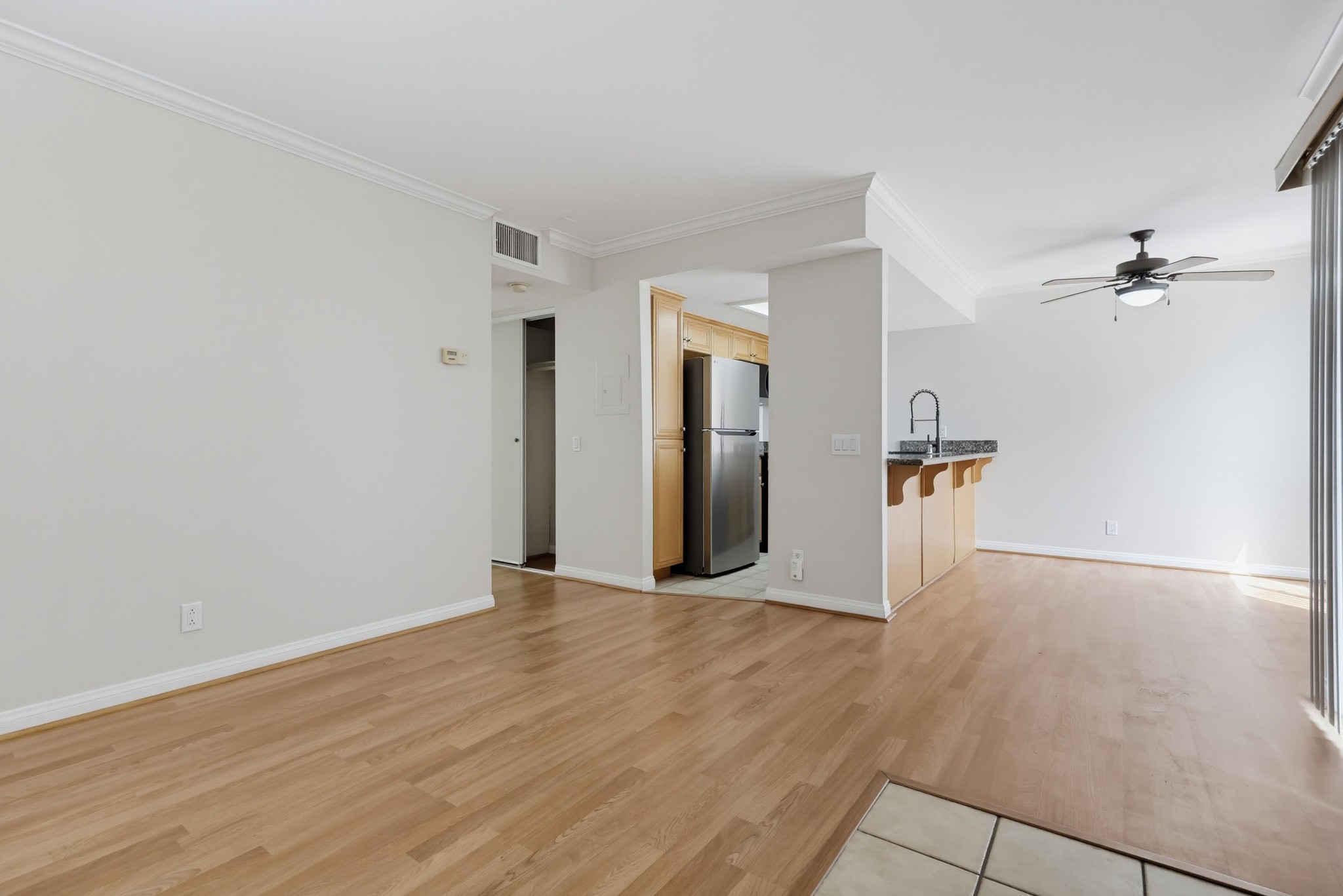 Virtual tour photo 14 of 44 for 4222 Menlo Ave Unit 21