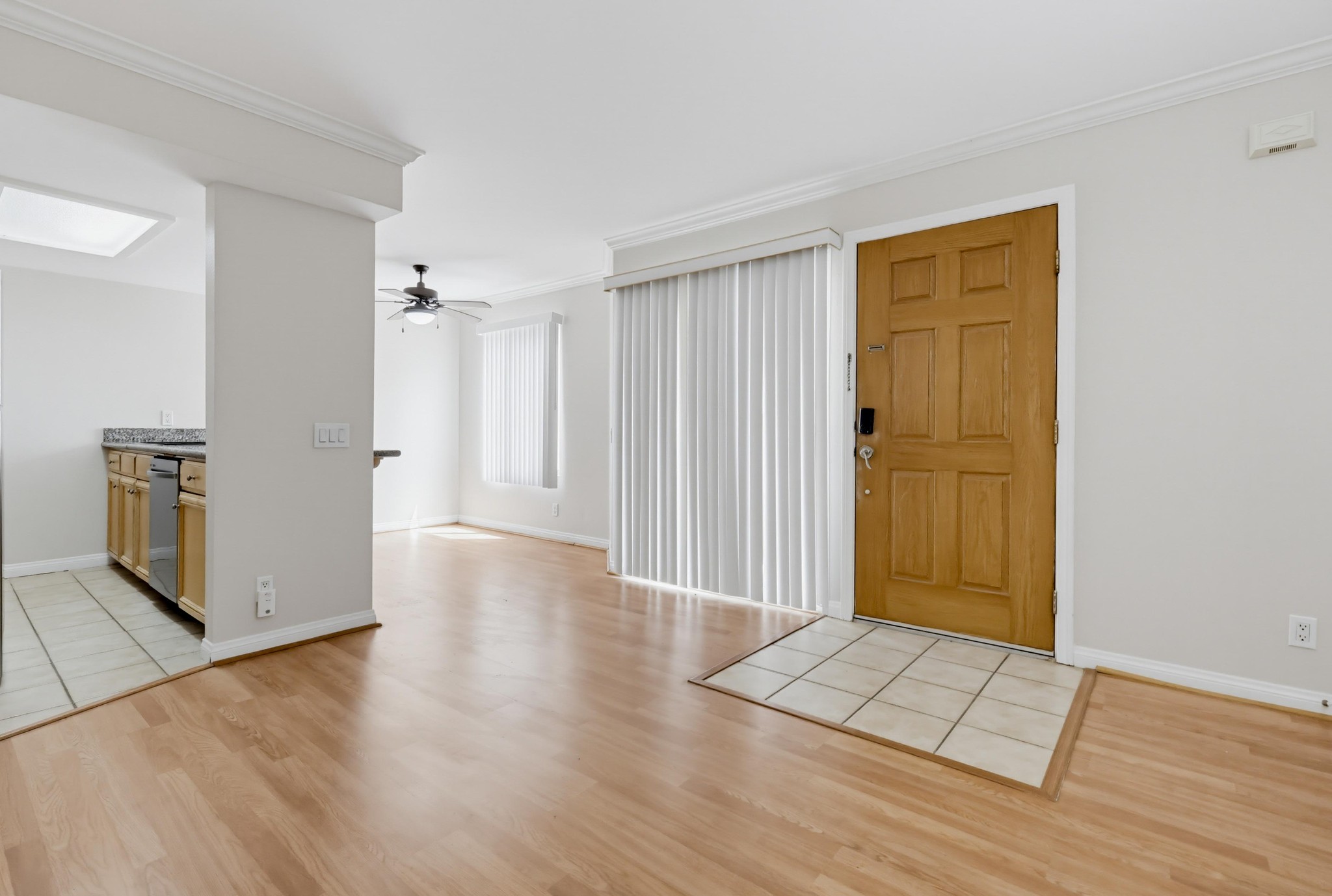 Virtual tour photo 15 of 44 for 4222 Menlo Ave Unit 21