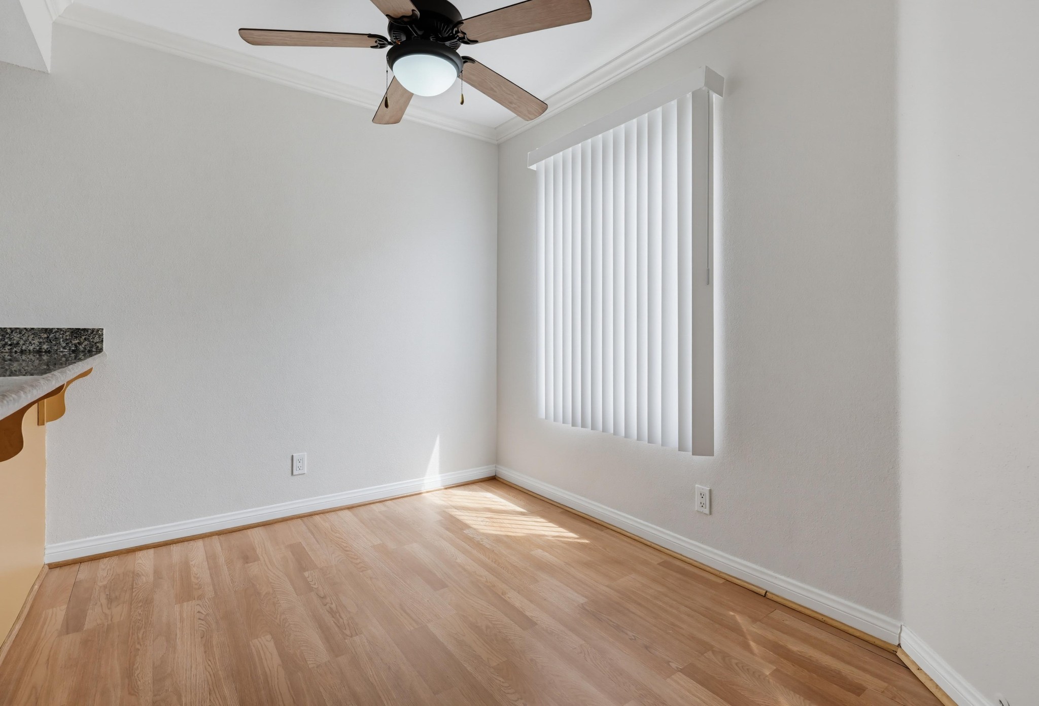Virtual tour photo 16 of 44 for 4222 Menlo Ave Unit 21