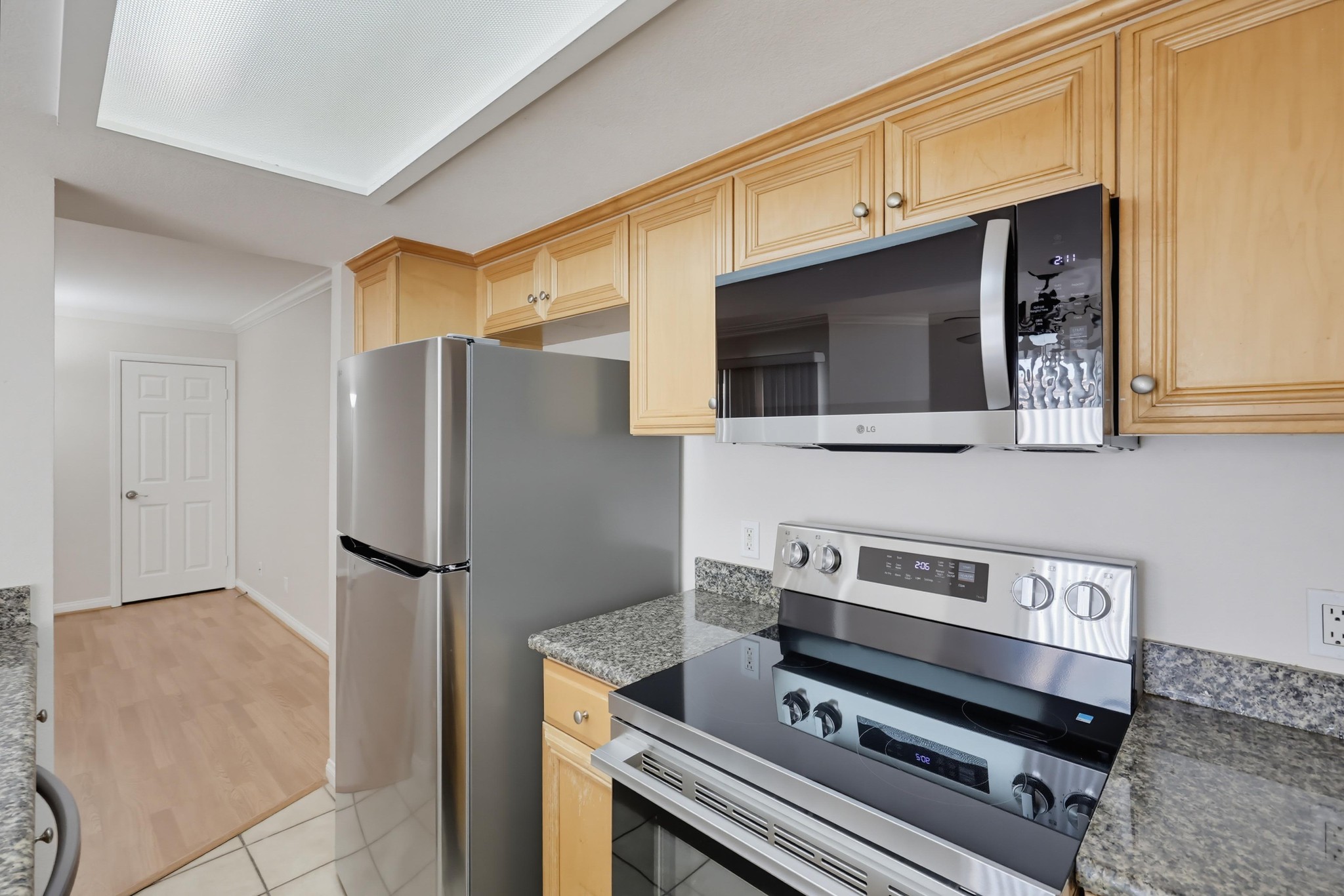 Virtual tour photo 22 of 44 for 4222 Menlo Ave Unit 21
