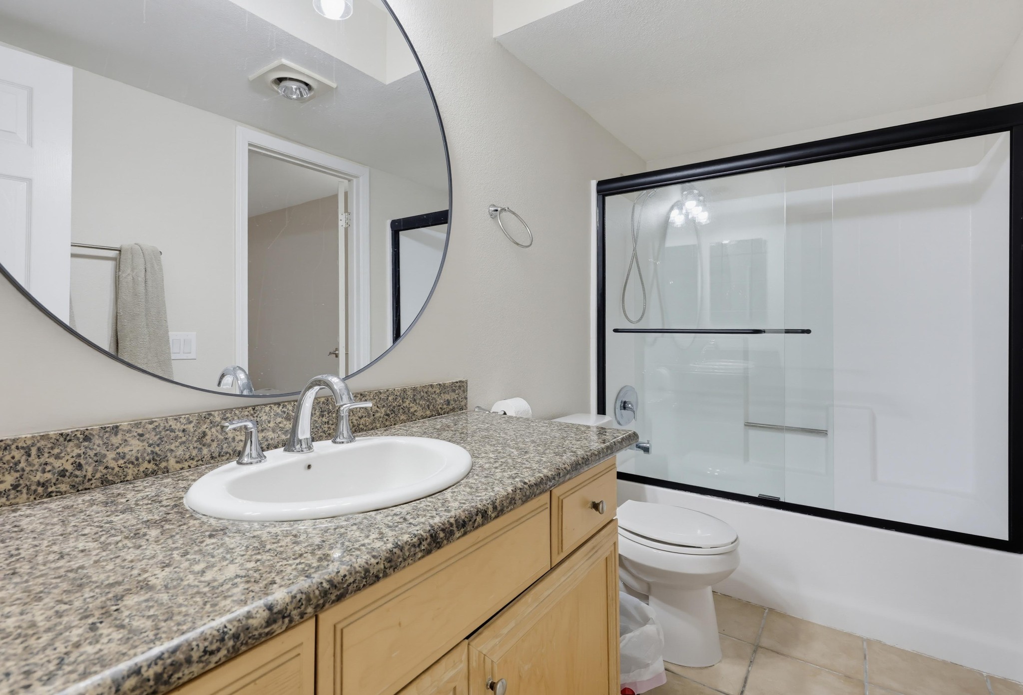 Virtual tour photo 34 of 44 for 4222 Menlo Ave Unit 21