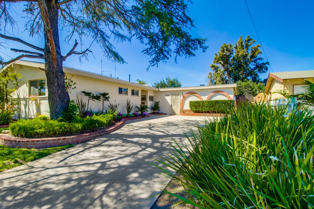 Virtual tour photo 7 of 54 for 4222 Mt Hukee Ave
