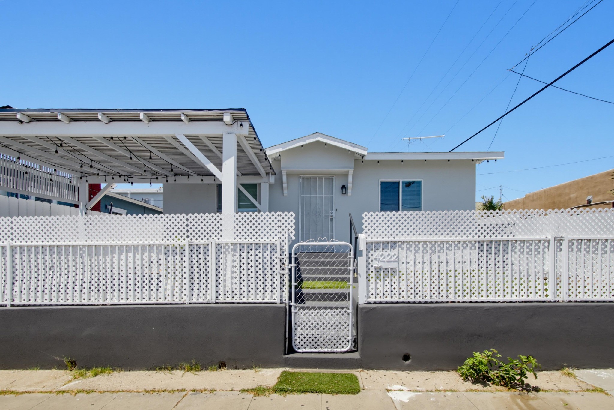 Virtual tour photo 1 of 30 for 4222 Myrtle Ave