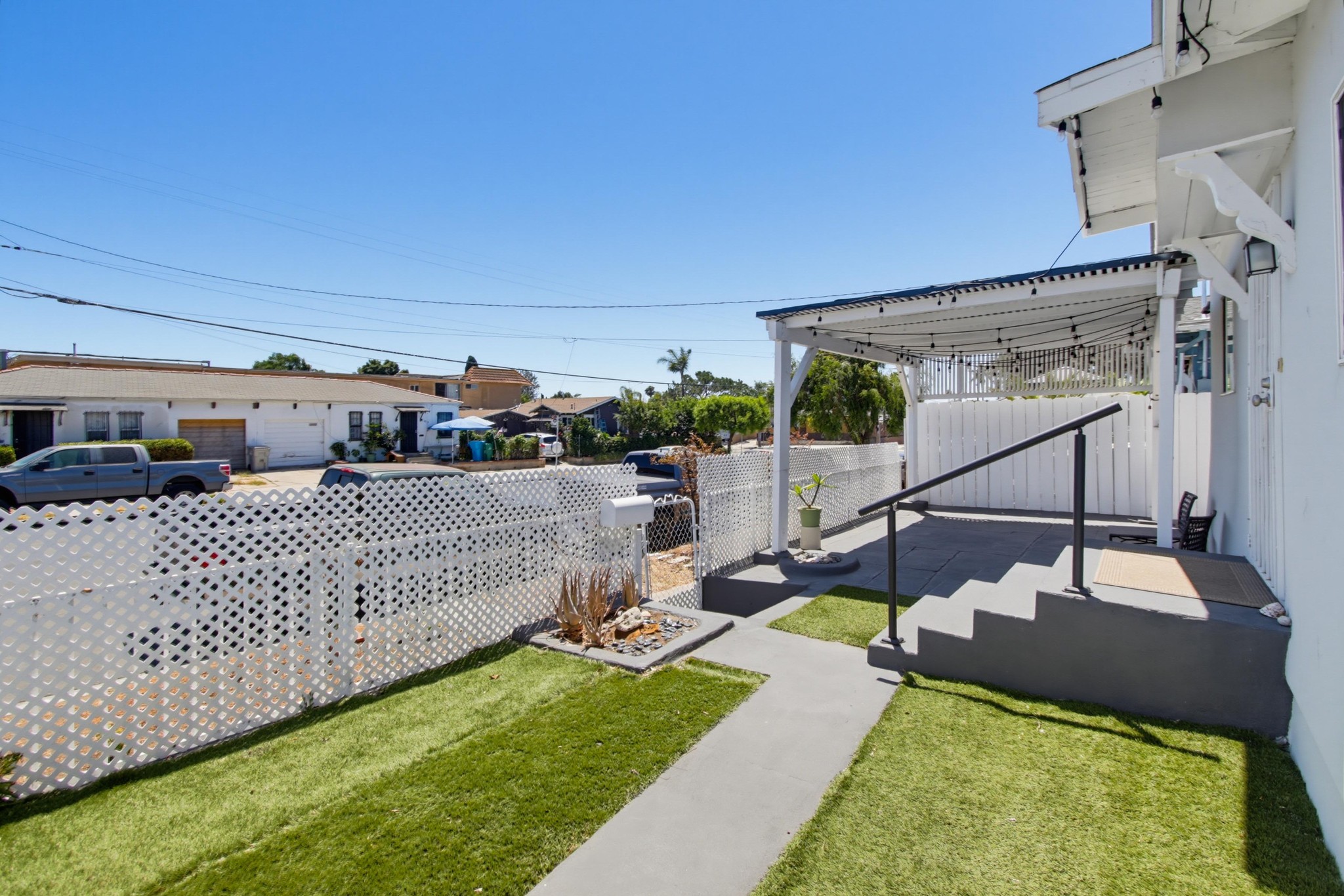 Virtual tour photo 6 of 30 for 4222 Myrtle Ave