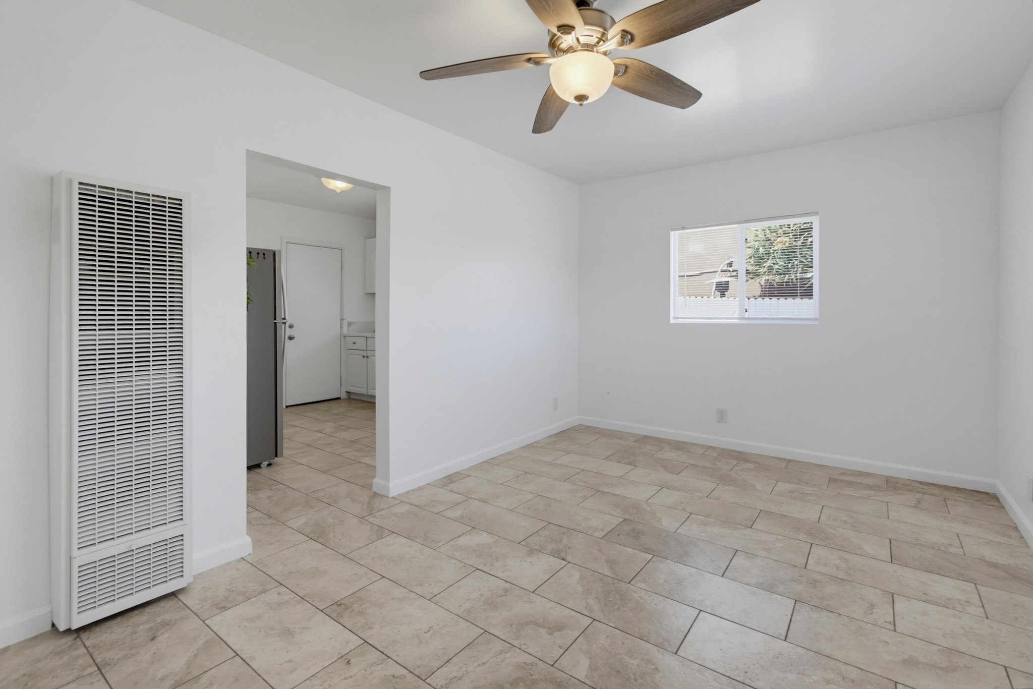 Virtual tour photo 10 of 30 for 4222 Myrtle Ave