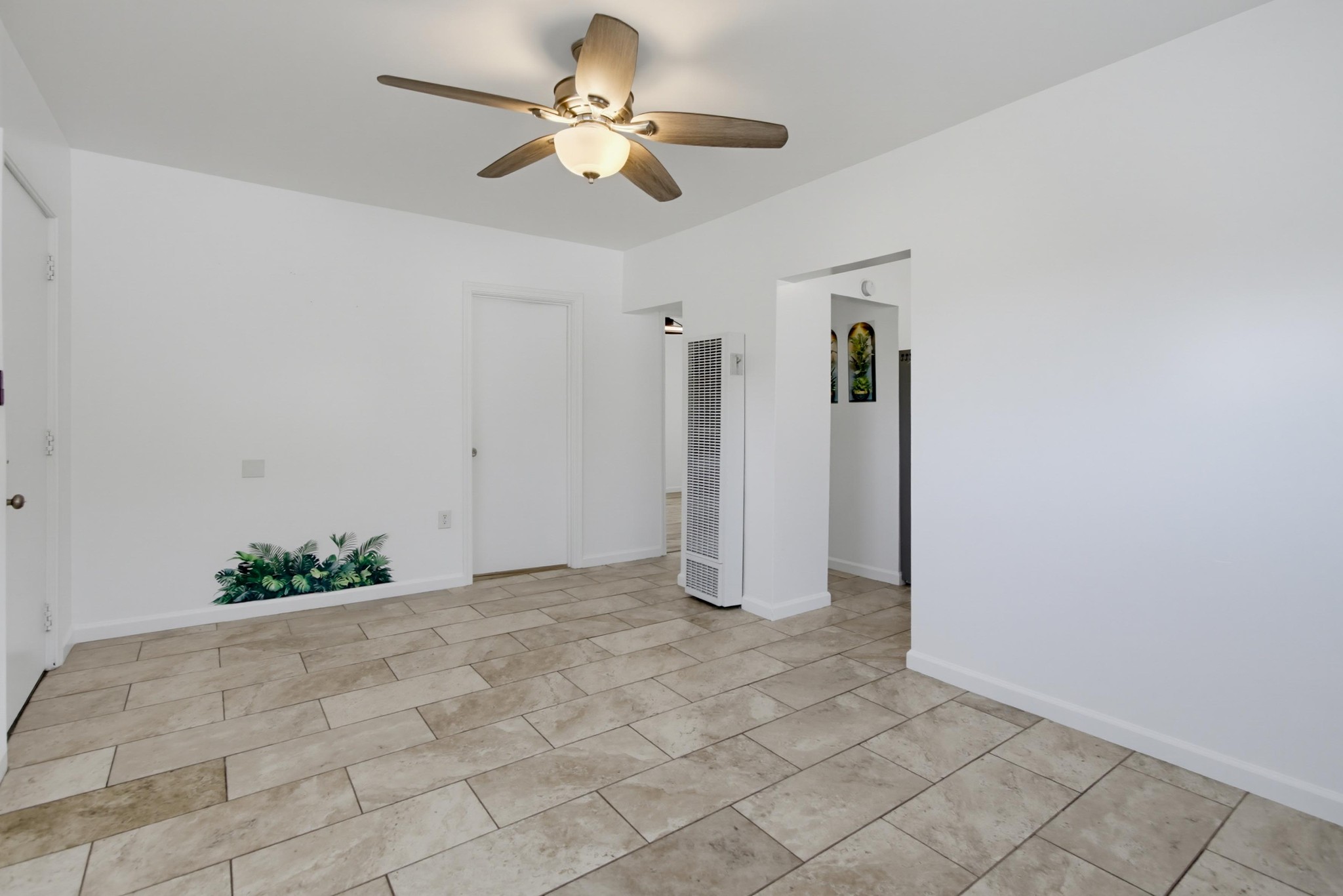 Virtual tour photo 12 of 30 for 4222 Myrtle Ave
