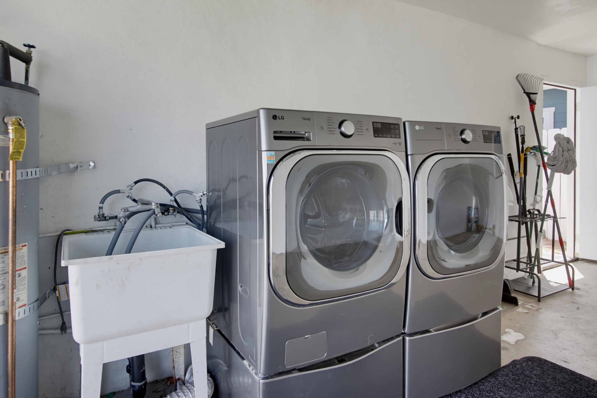 Virtual tour photo 26 of 30 for 4222 Myrtle Ave