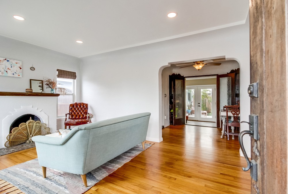 Virtual tour photo 9 of 51 for 4223 Meade Ave