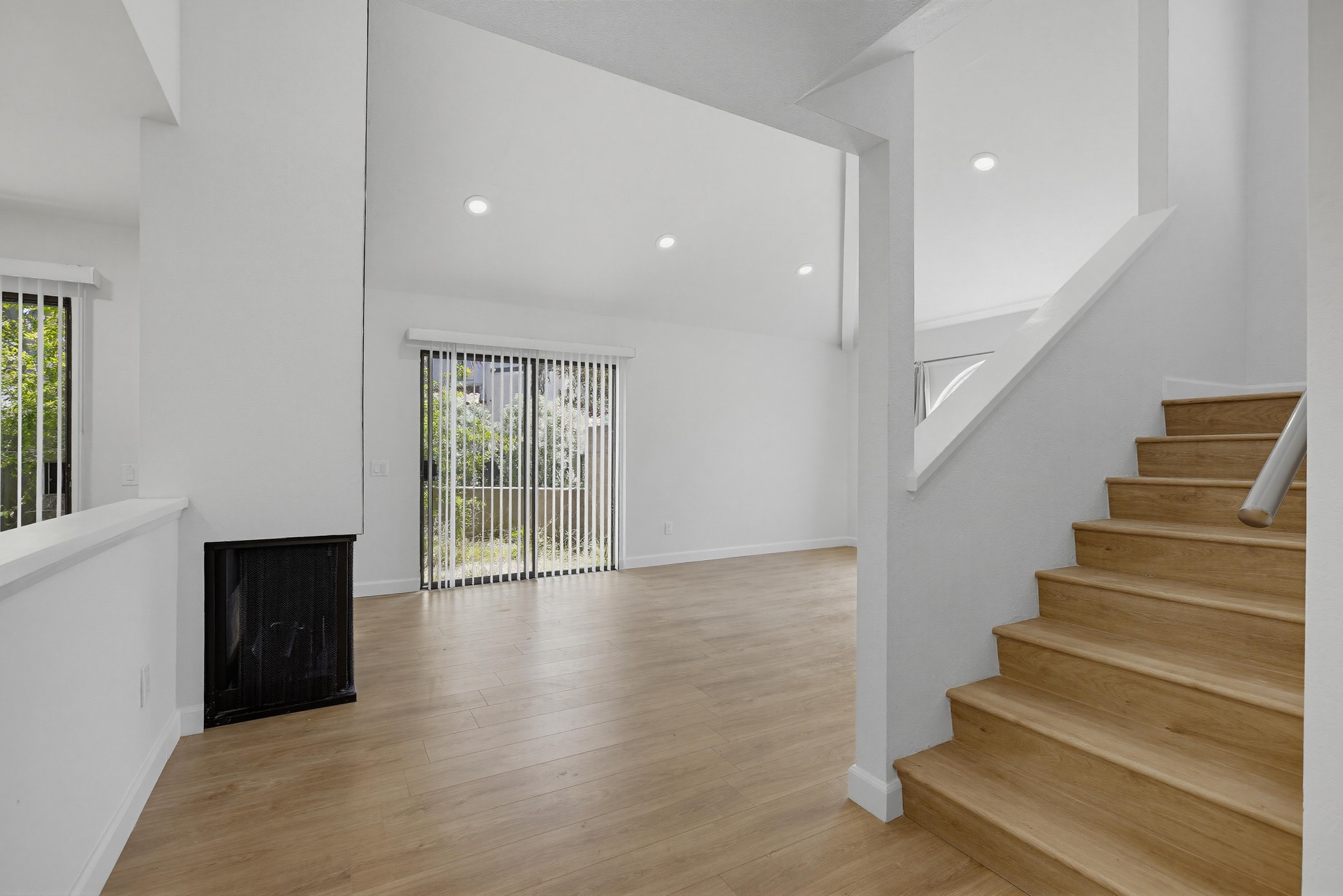Virtual tour photo 6 of 76 for 4225 Andros Cir